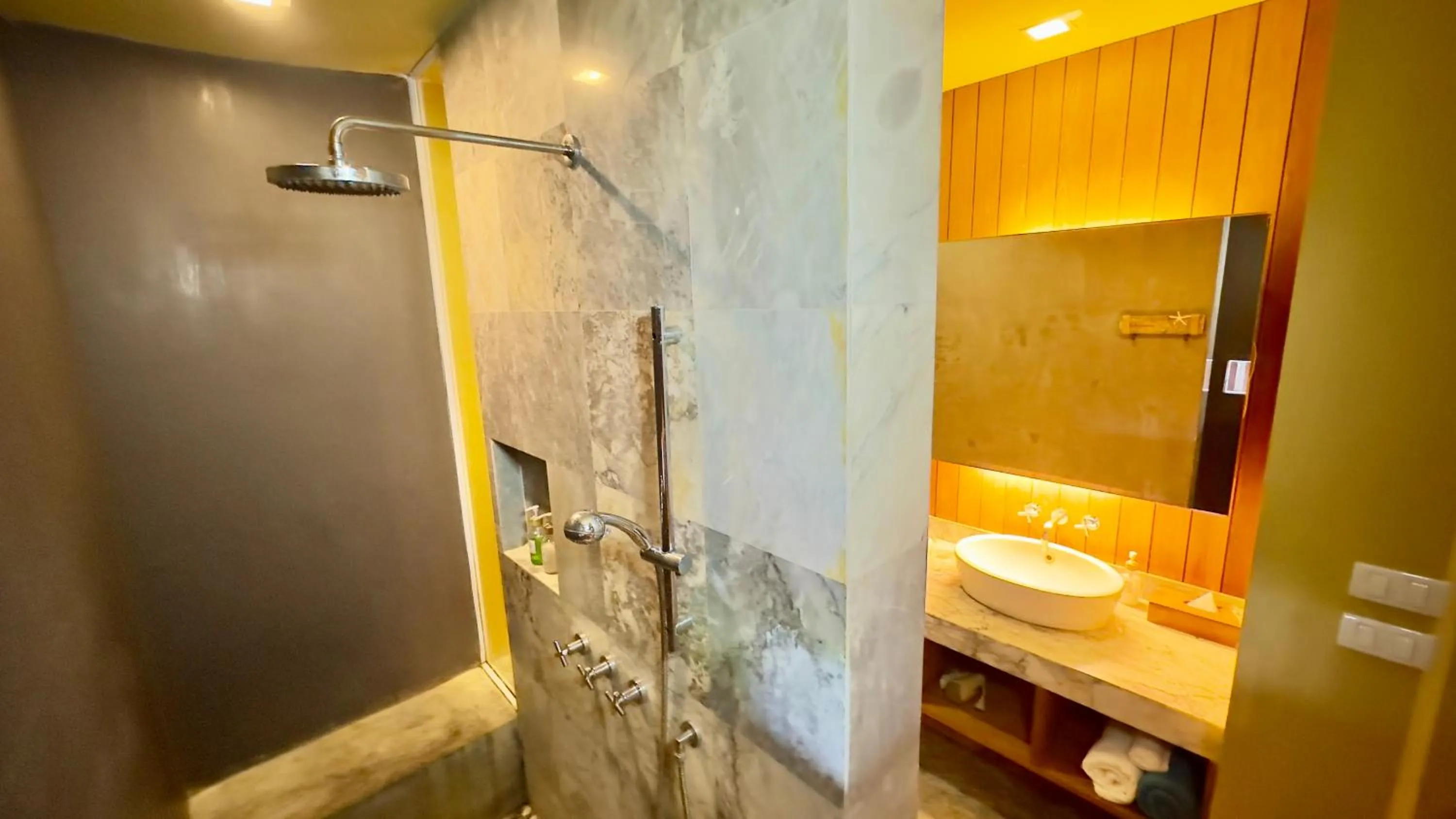 Shower in Deva Beach Resort Samui