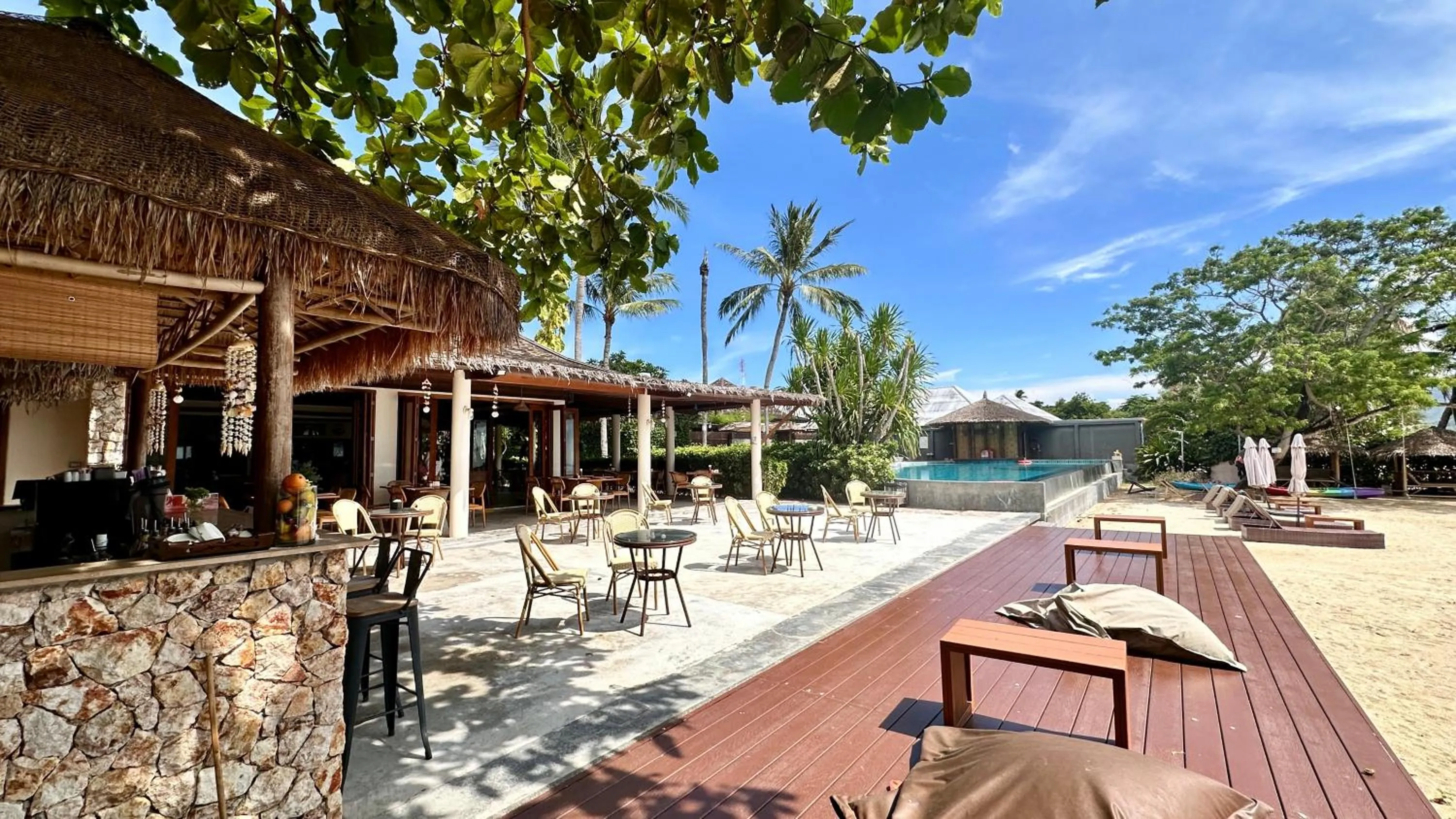 Restaurant/places to eat in Deva Beach Resort Samui