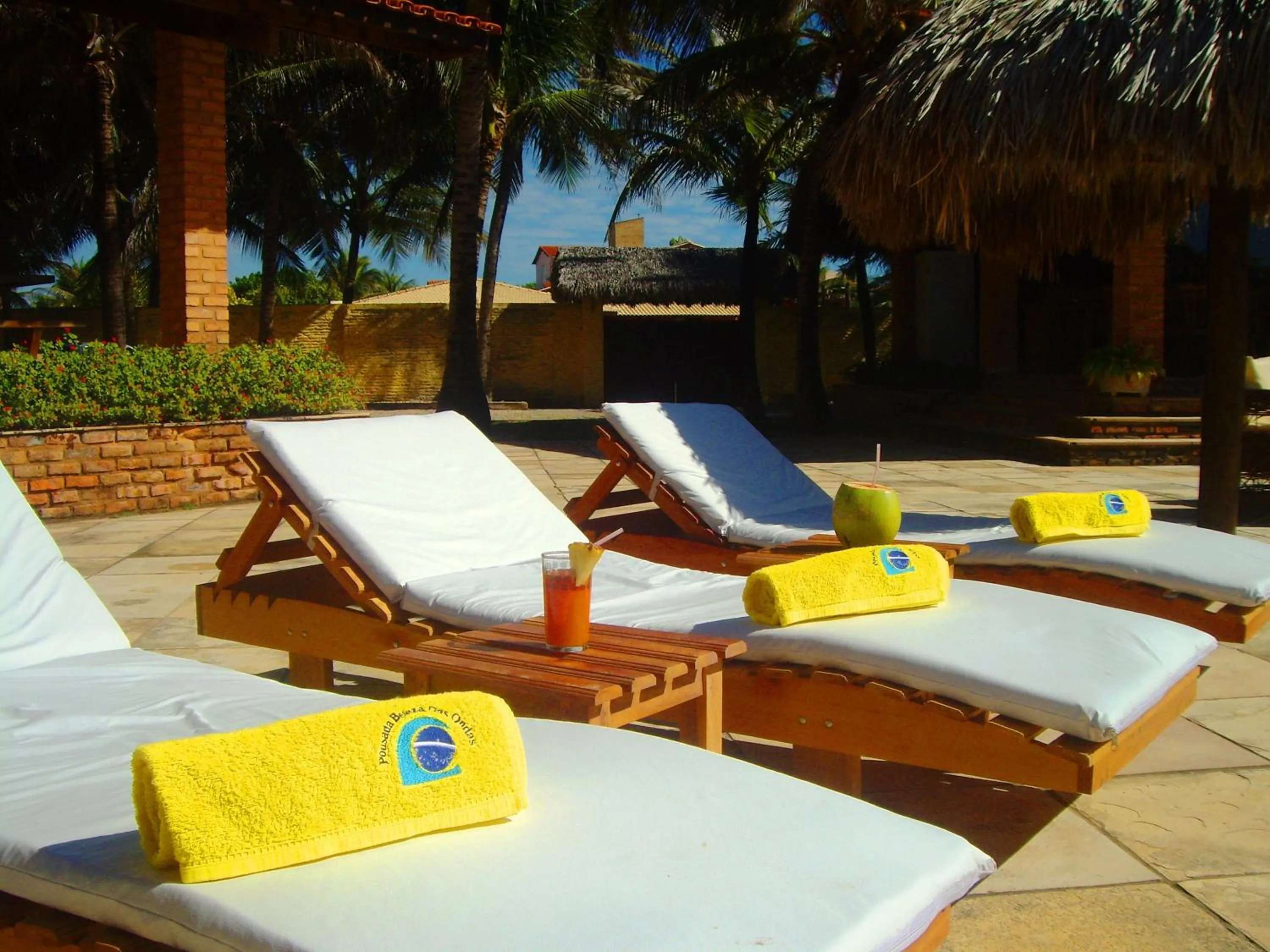 Swimming pool in Hotel Pousada Beleza das Ondas