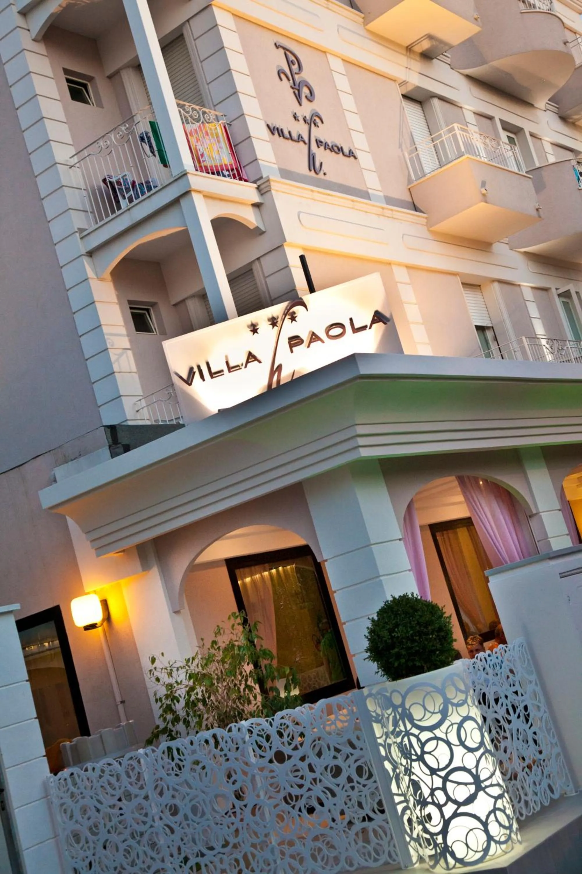 Facade/entrance in Hotel Villa Paola