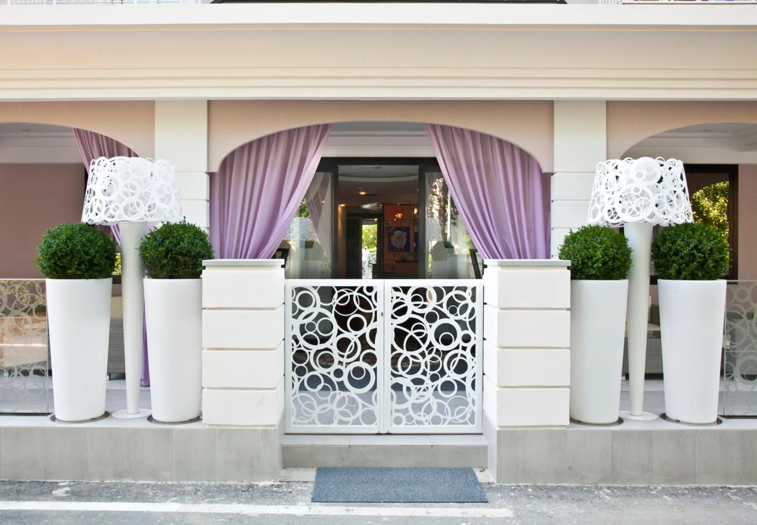 Facade/entrance in Hotel Villa Paola