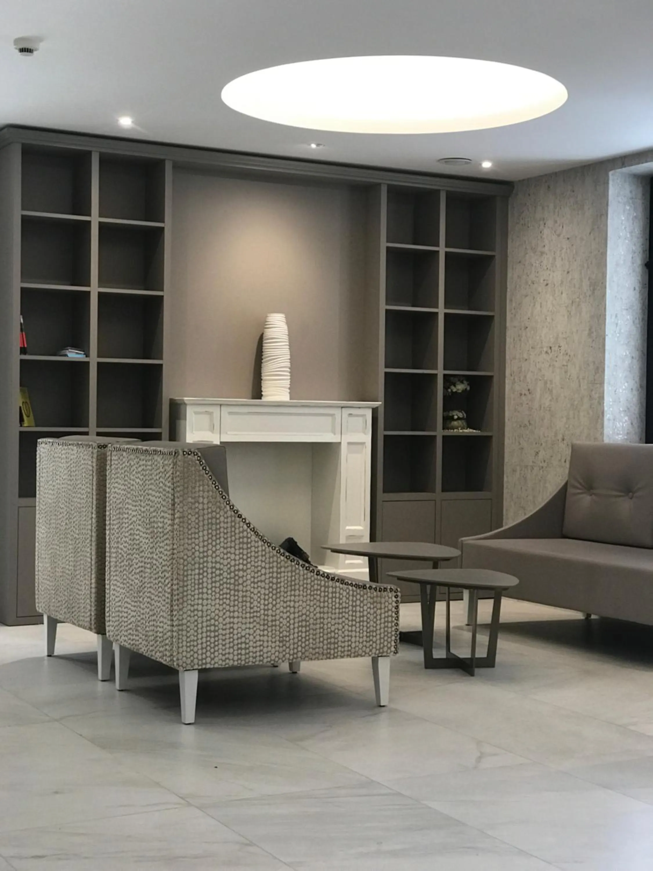 Communal lounge/ TV room in Hotel Villa Paola