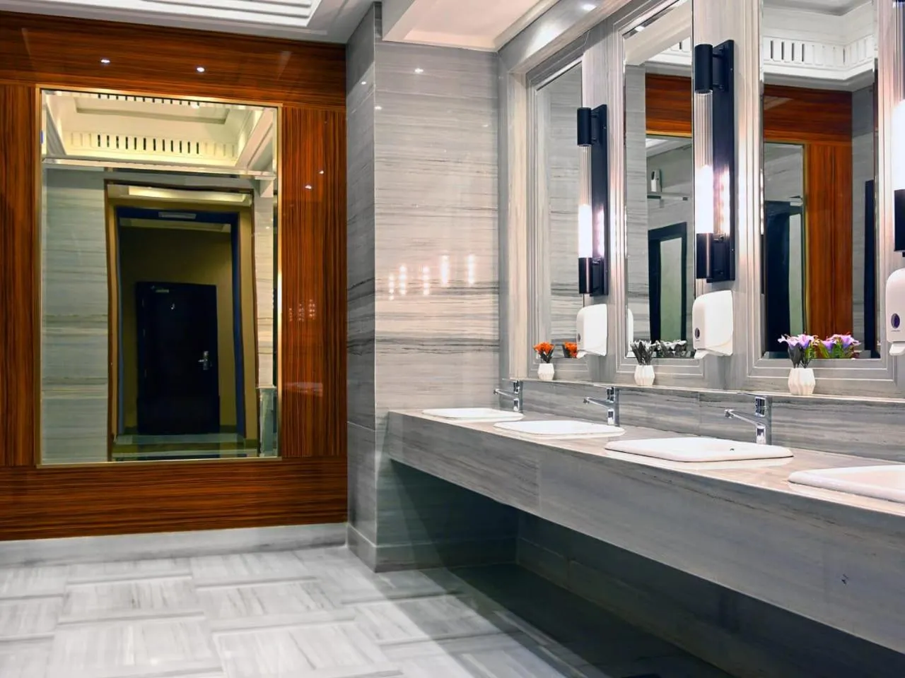 Area and facilities in Batoul Ajyad Hotel