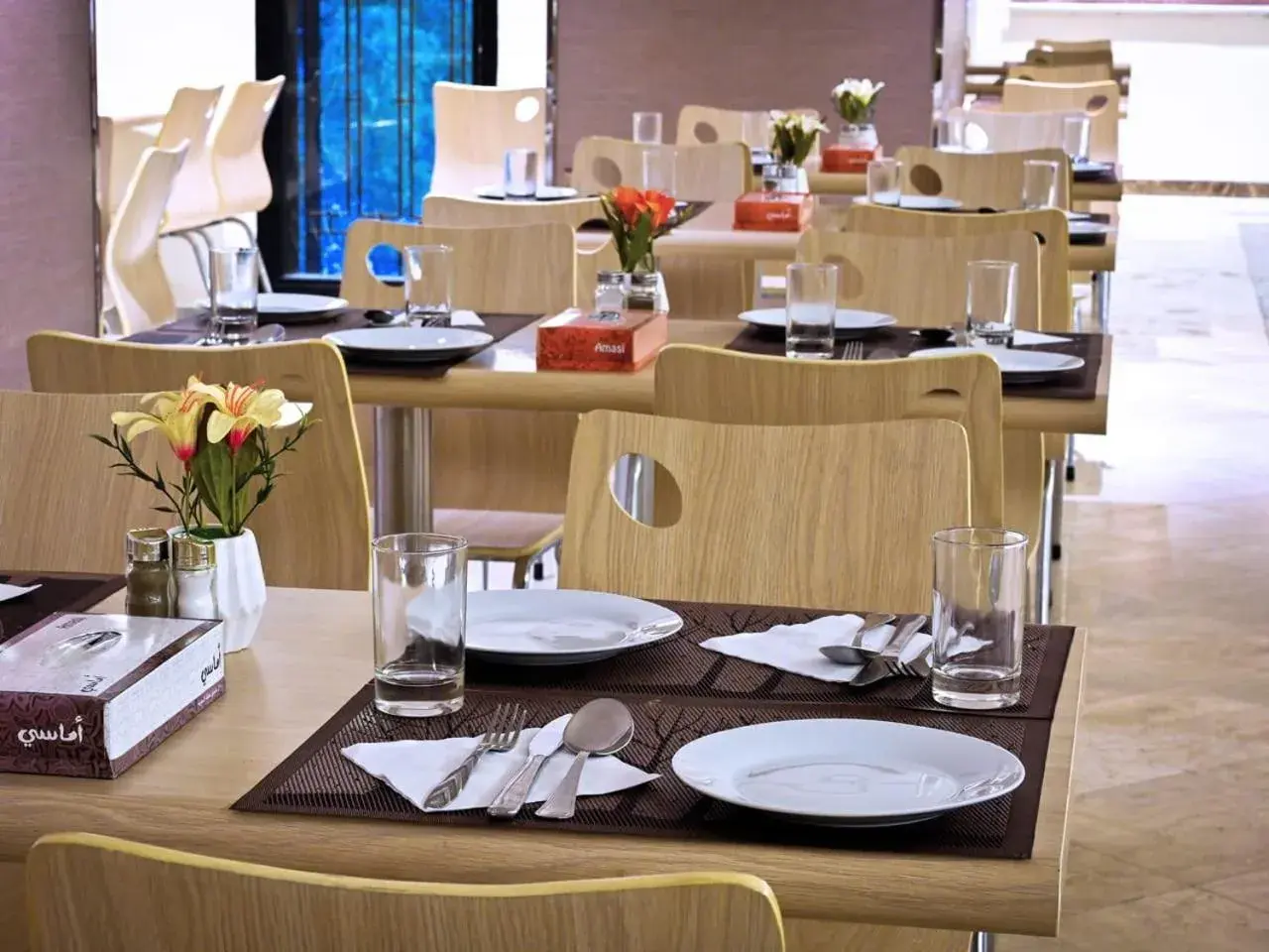Restaurant/places to eat in Batoul Ajyad Hotel Restaurant/places to eat in Batoul Ajyad Hotel