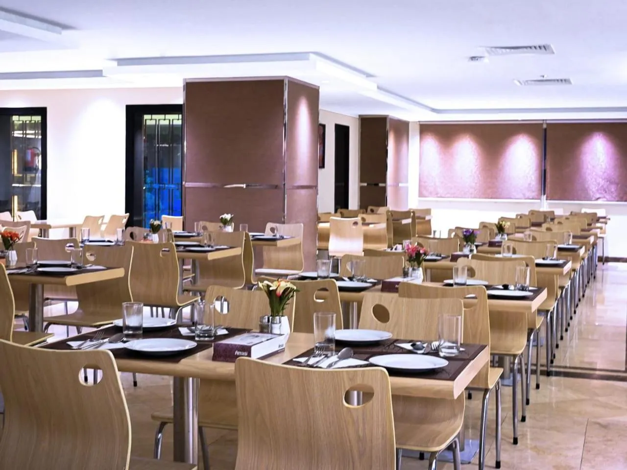 Restaurant/places to eat in Batoul Ajyad Hotel