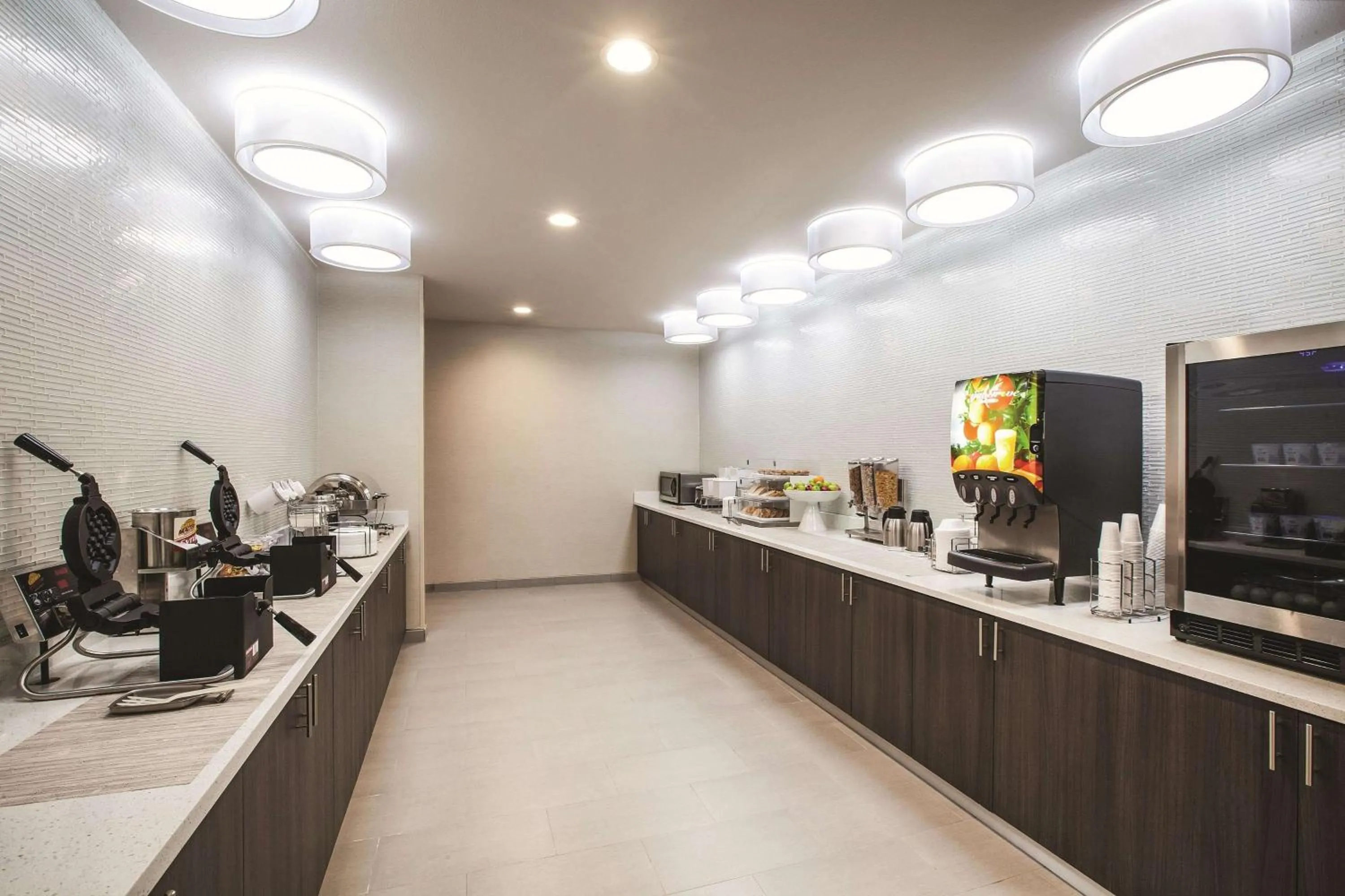 Restaurant/places to eat in La Quinta by Wyndham Dallas Northeast-Arboretum