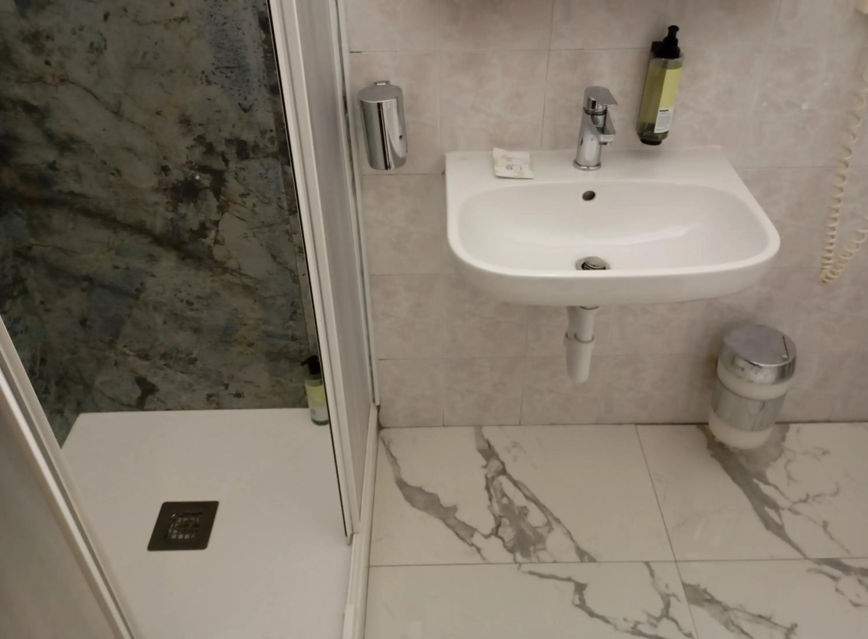 Shower in Il Leone D'Oro