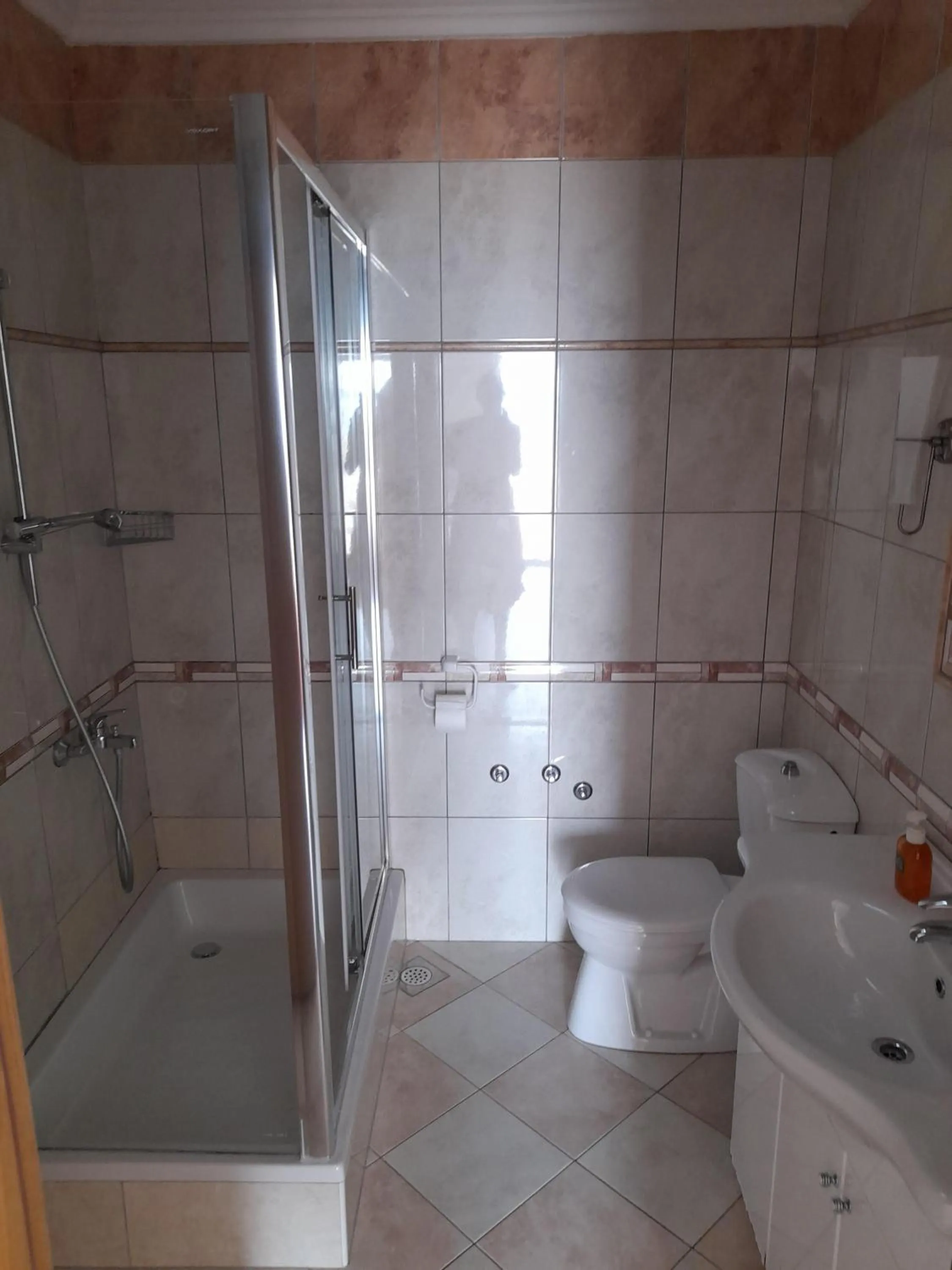 Bath in Apartments Marnic