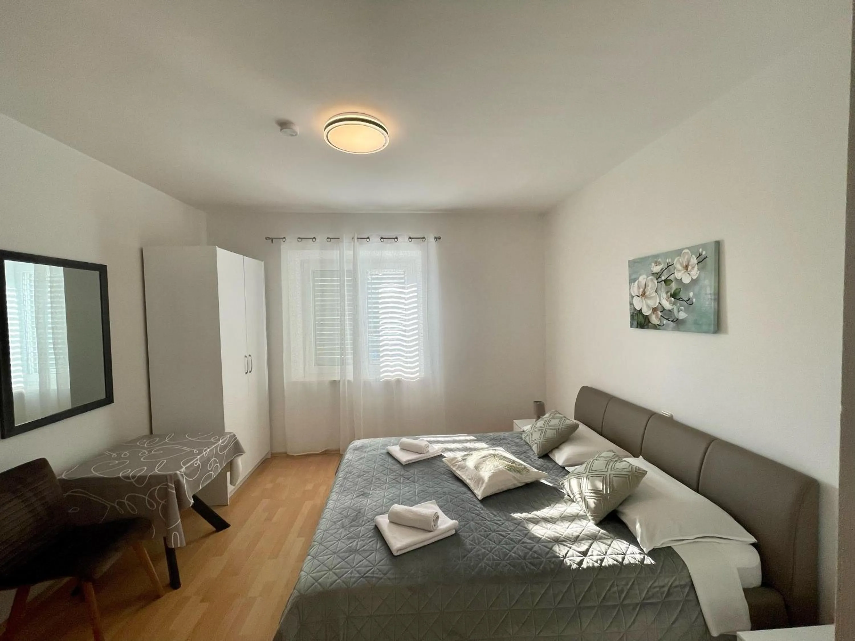 Photo of the whole room, Bed in Apartments Marnic