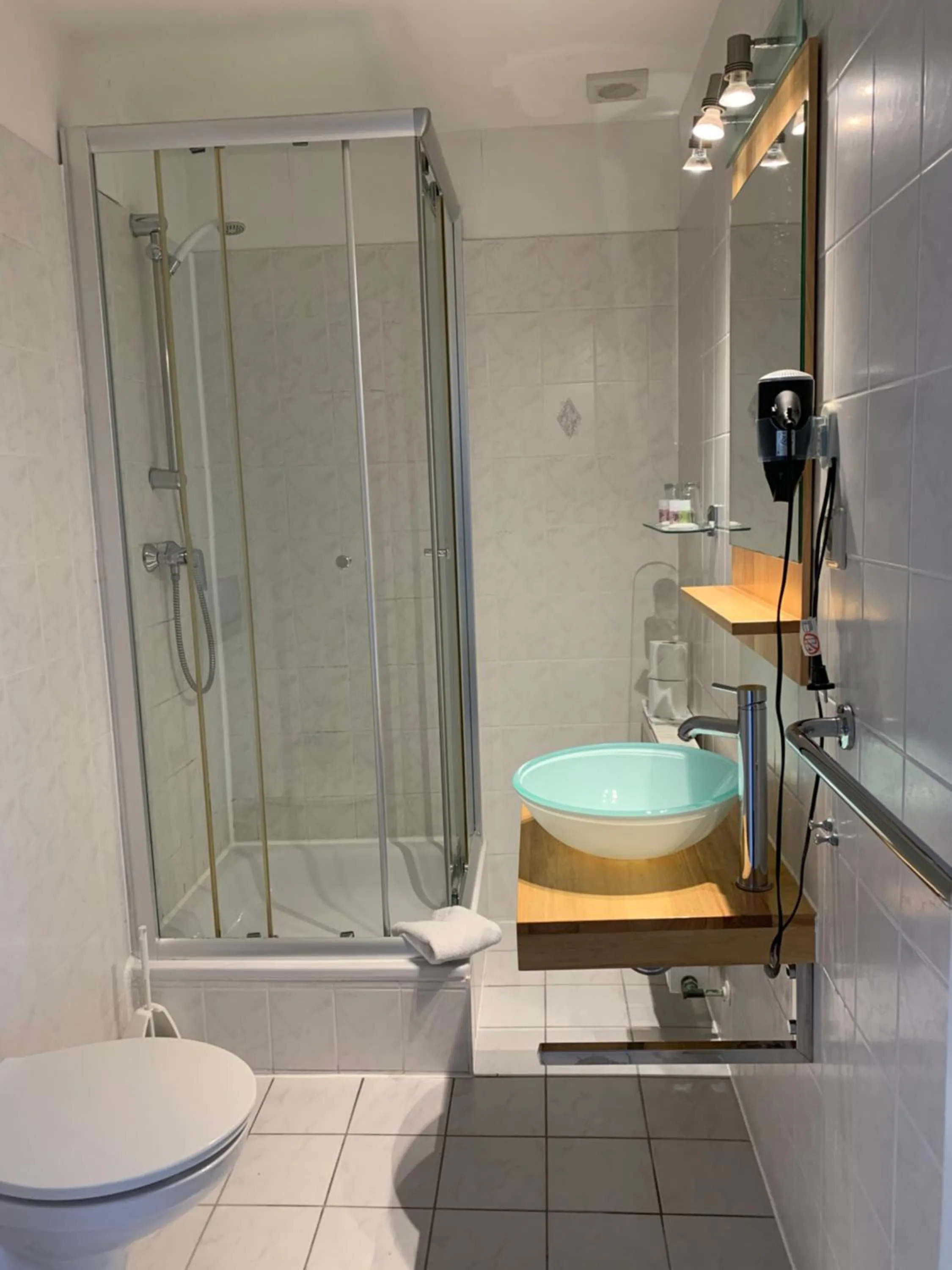Bathroom in Hotel Zum Strand