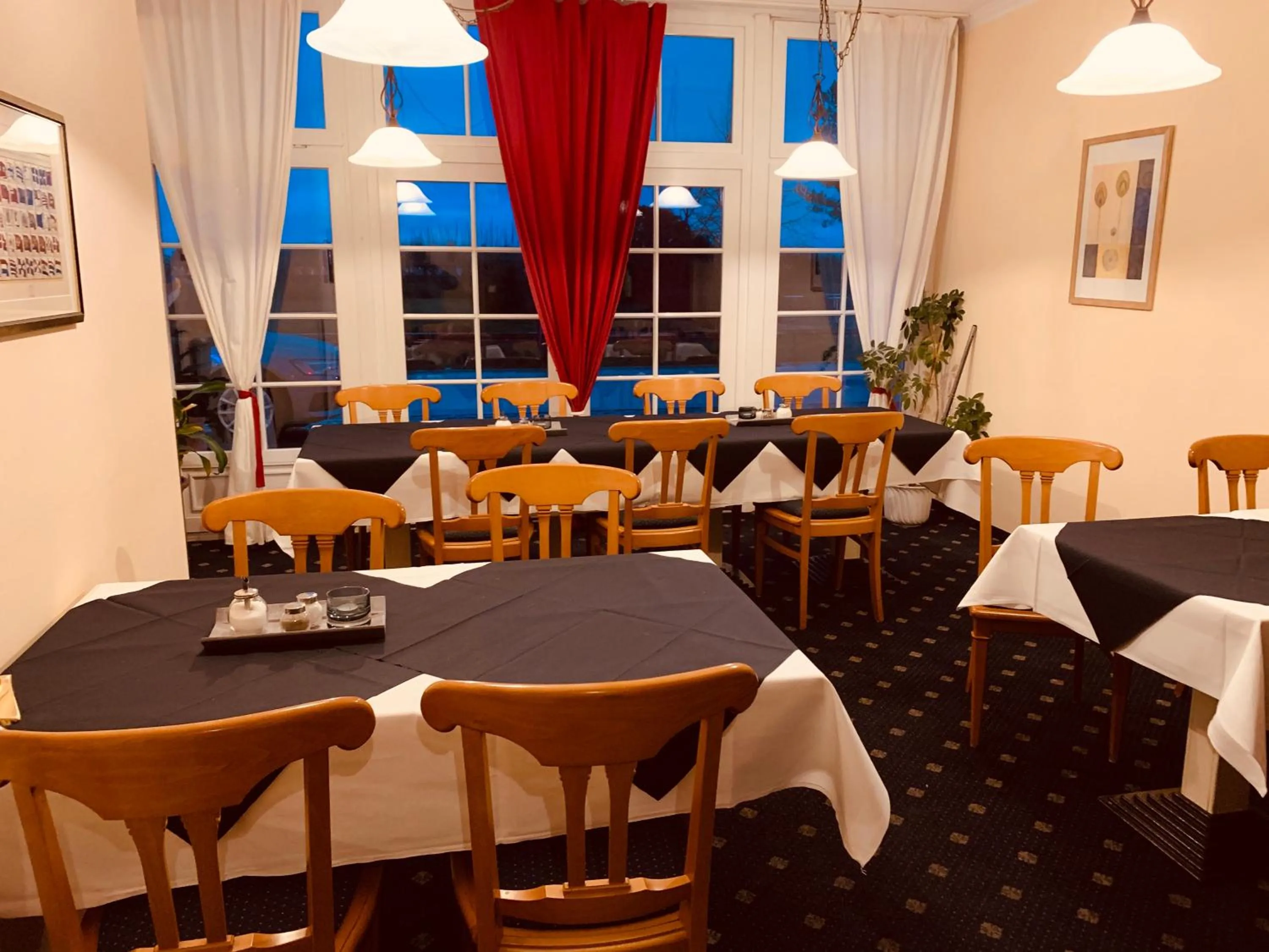Restaurant/places to eat in Hotel Zum Strand