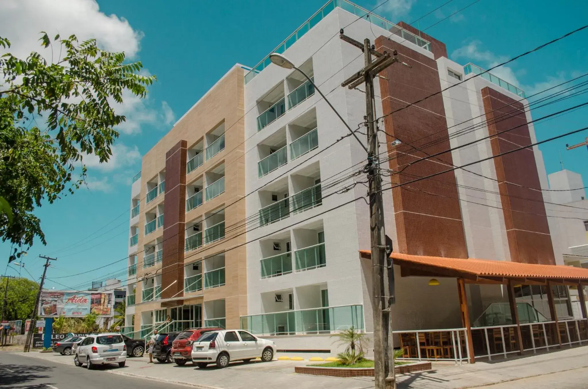 Facade/entrance in Oriental Praia Hotel Facade/entrance in Oriental Praia Hotel