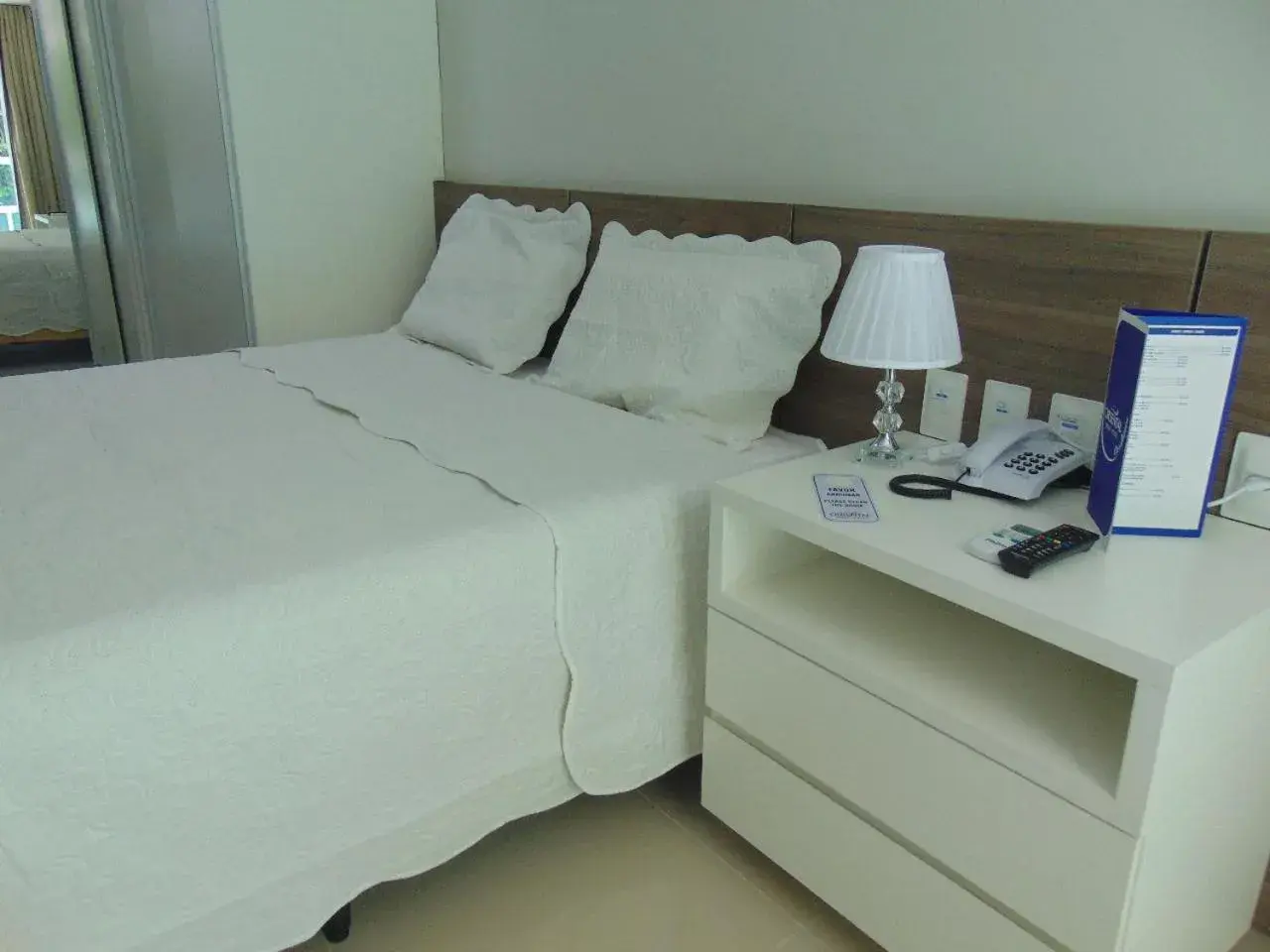 Standard Double or Twin Room with Balcony in Oriental Praia Hotel Standard Double or Twin Room with Balcony in Oriental Praia Hotel
