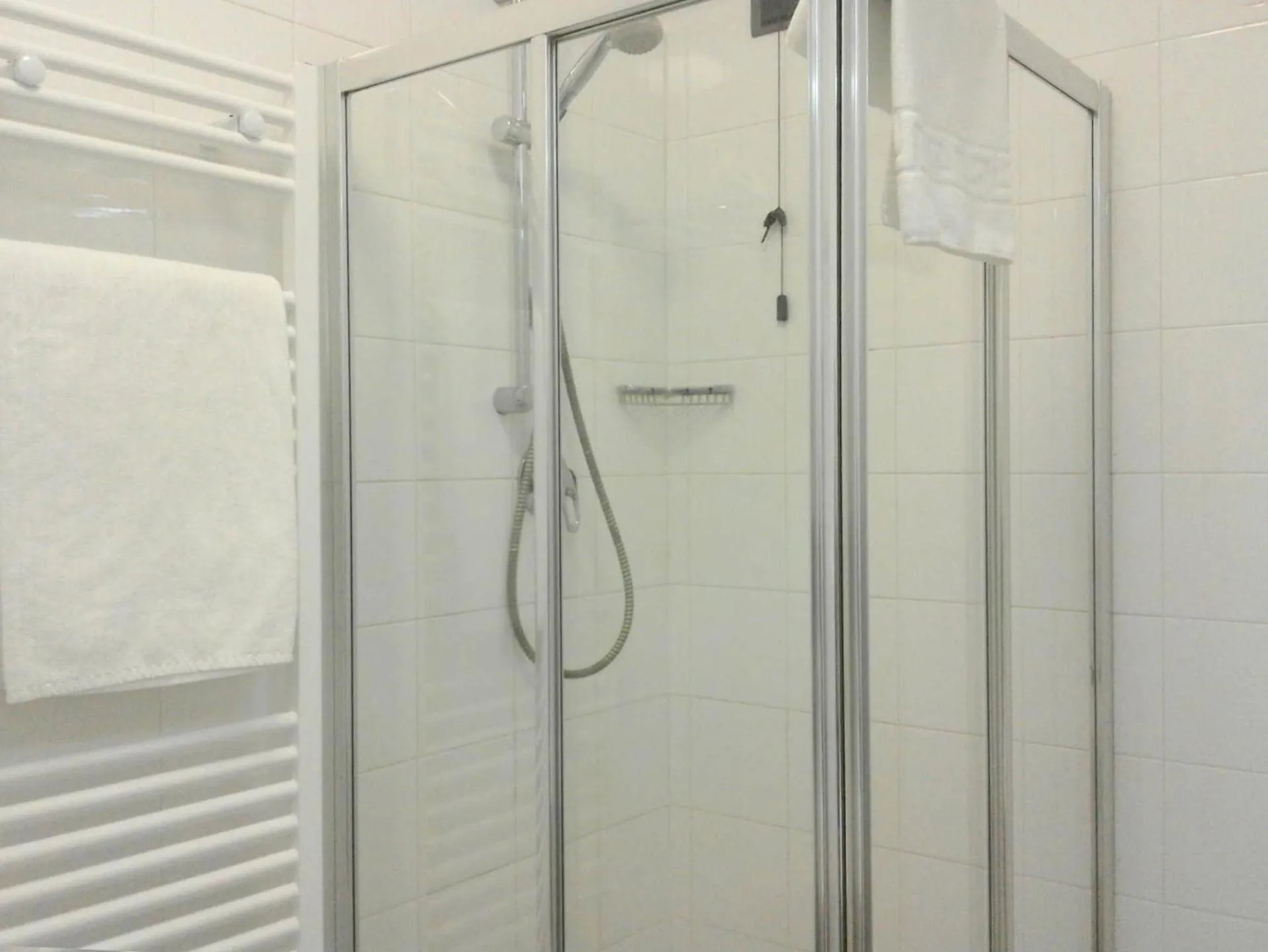 Bathroom in Hotel Chiaraluna