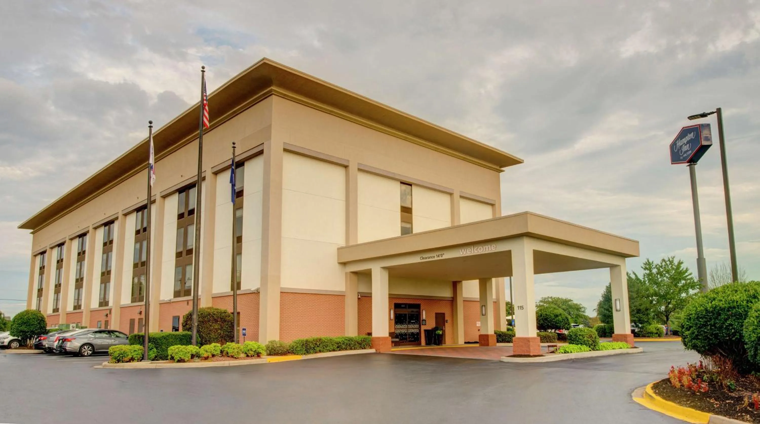 Property building in Hampton Inn Gaffney