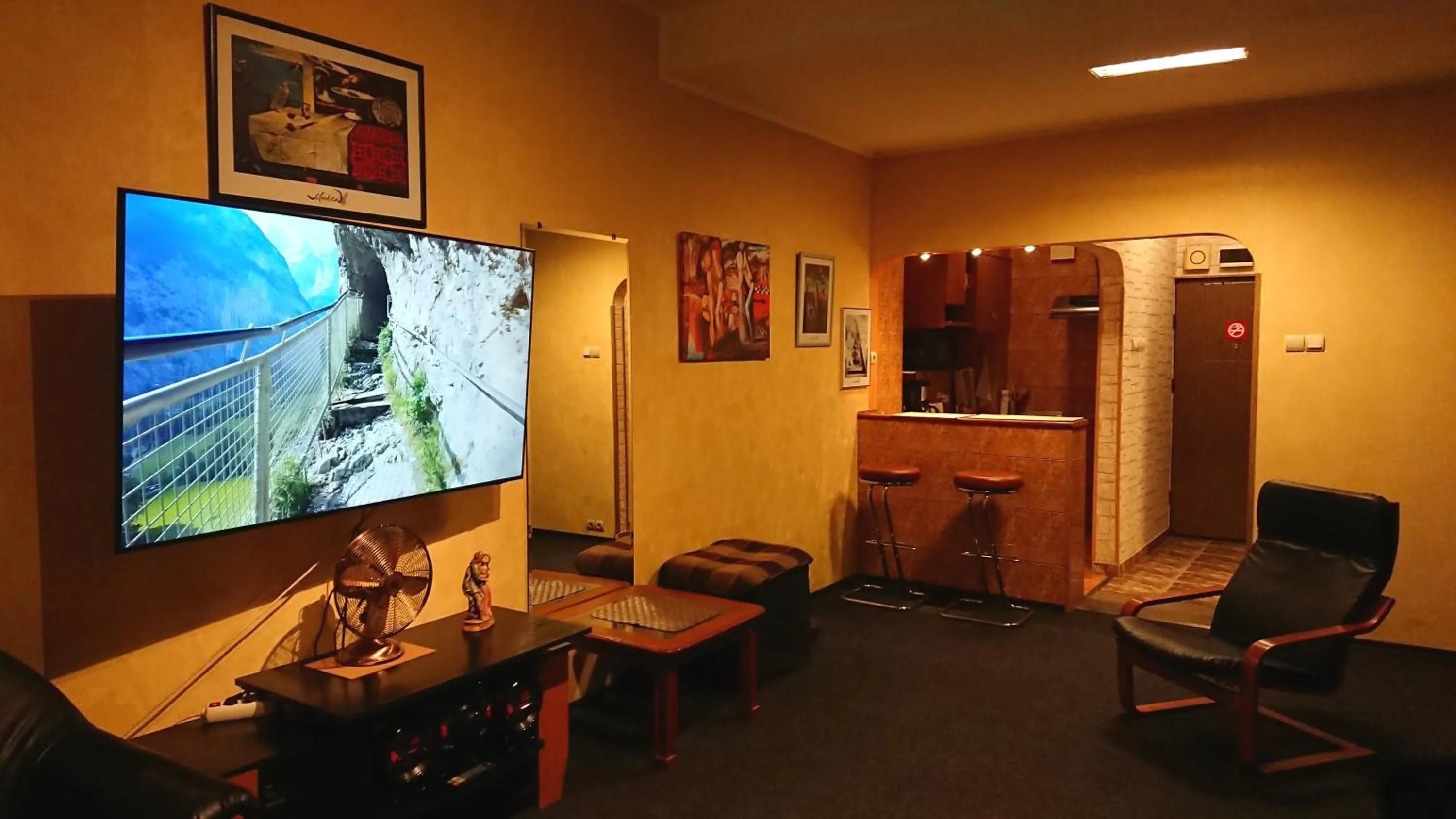 TV and multimedia in RomPromo Plus Accommodation