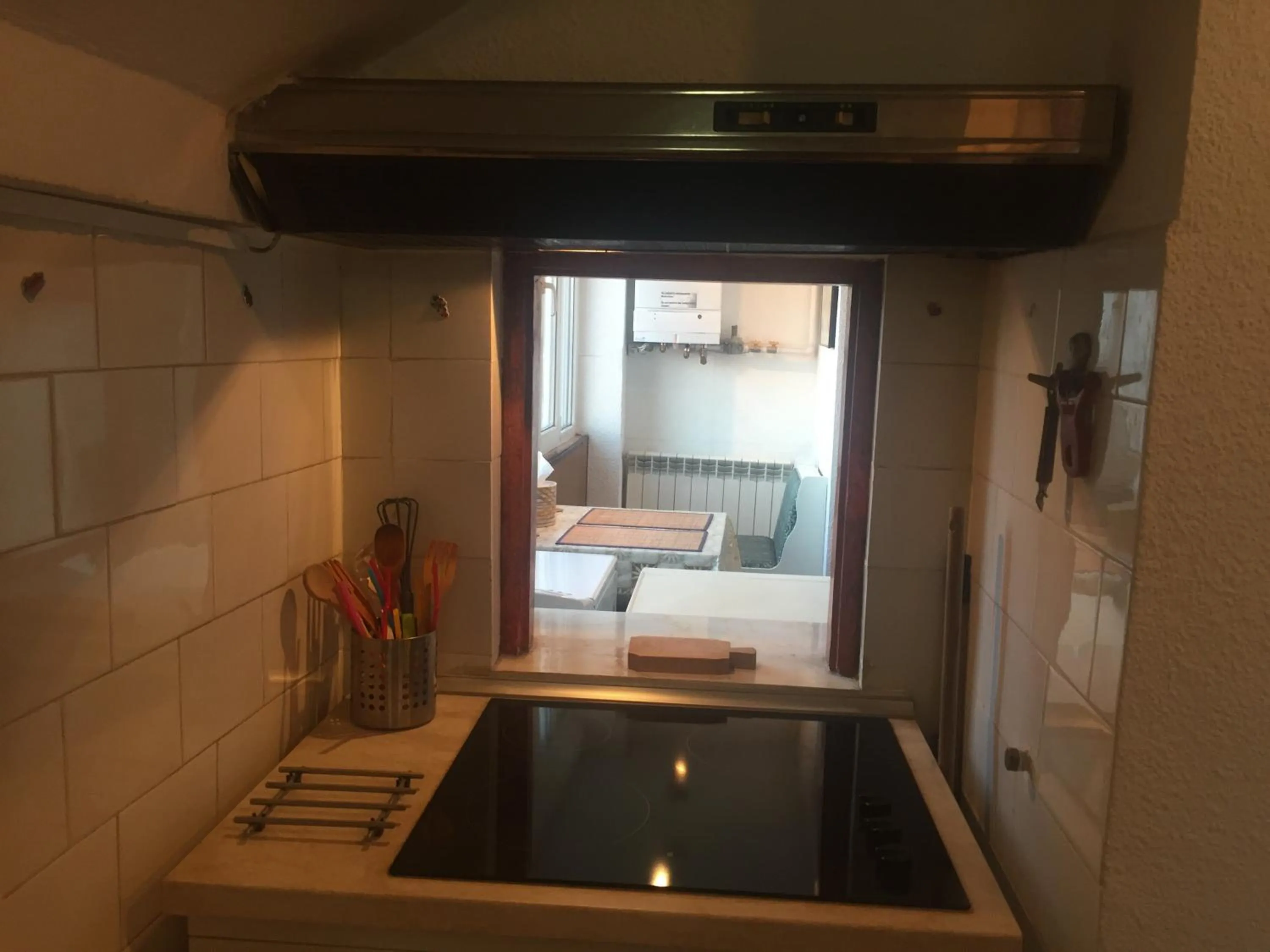 Kitchen or kitchenette, Bed in RomPromo Plus Accommodation