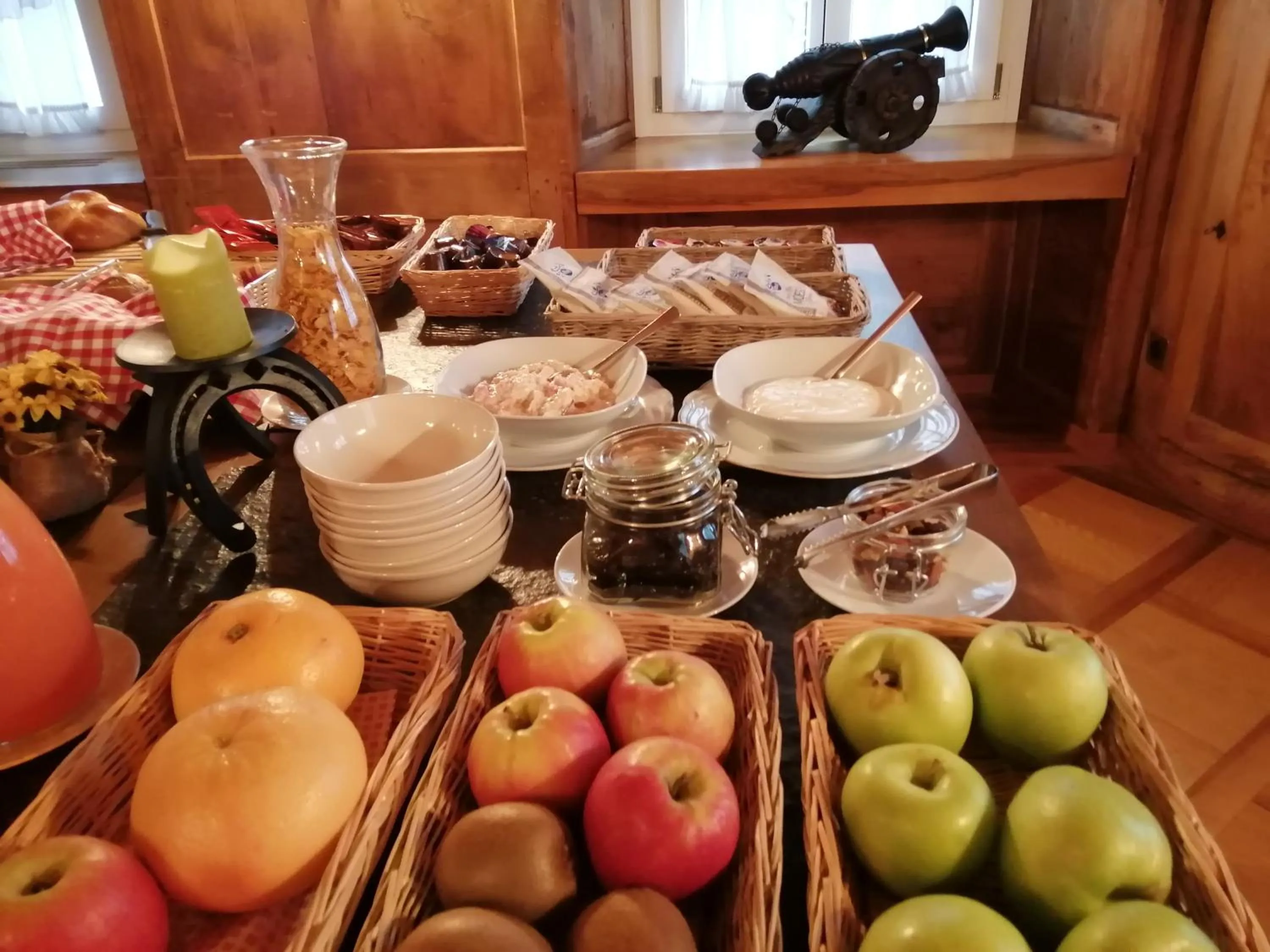Breakfast in Weisses Rössli only Bed & Breakfast self check-in mit Sauna extra
