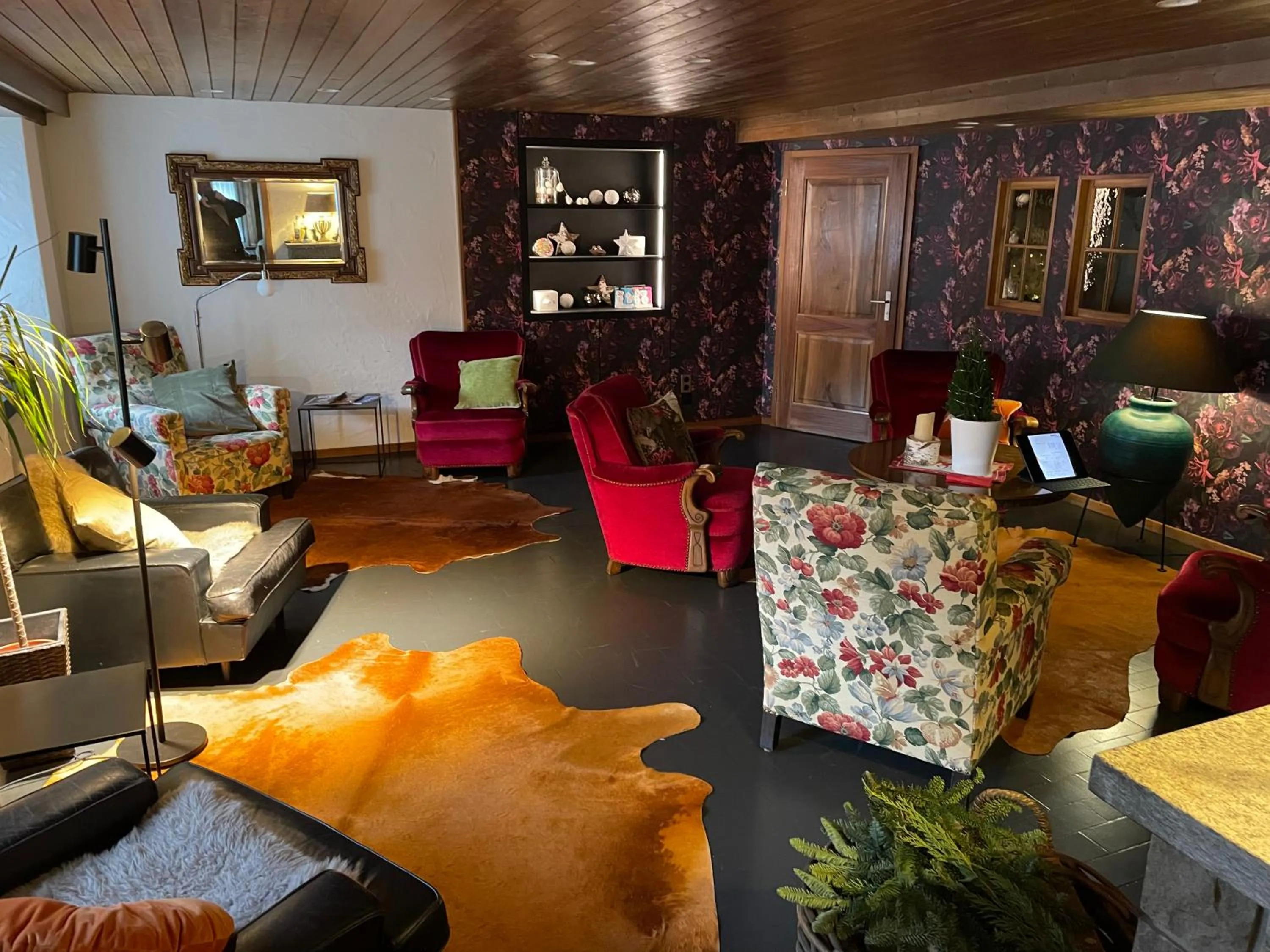 Lounge or bar in Weisses Rössli only Bed & Breakfast self check-in mit Sauna extra