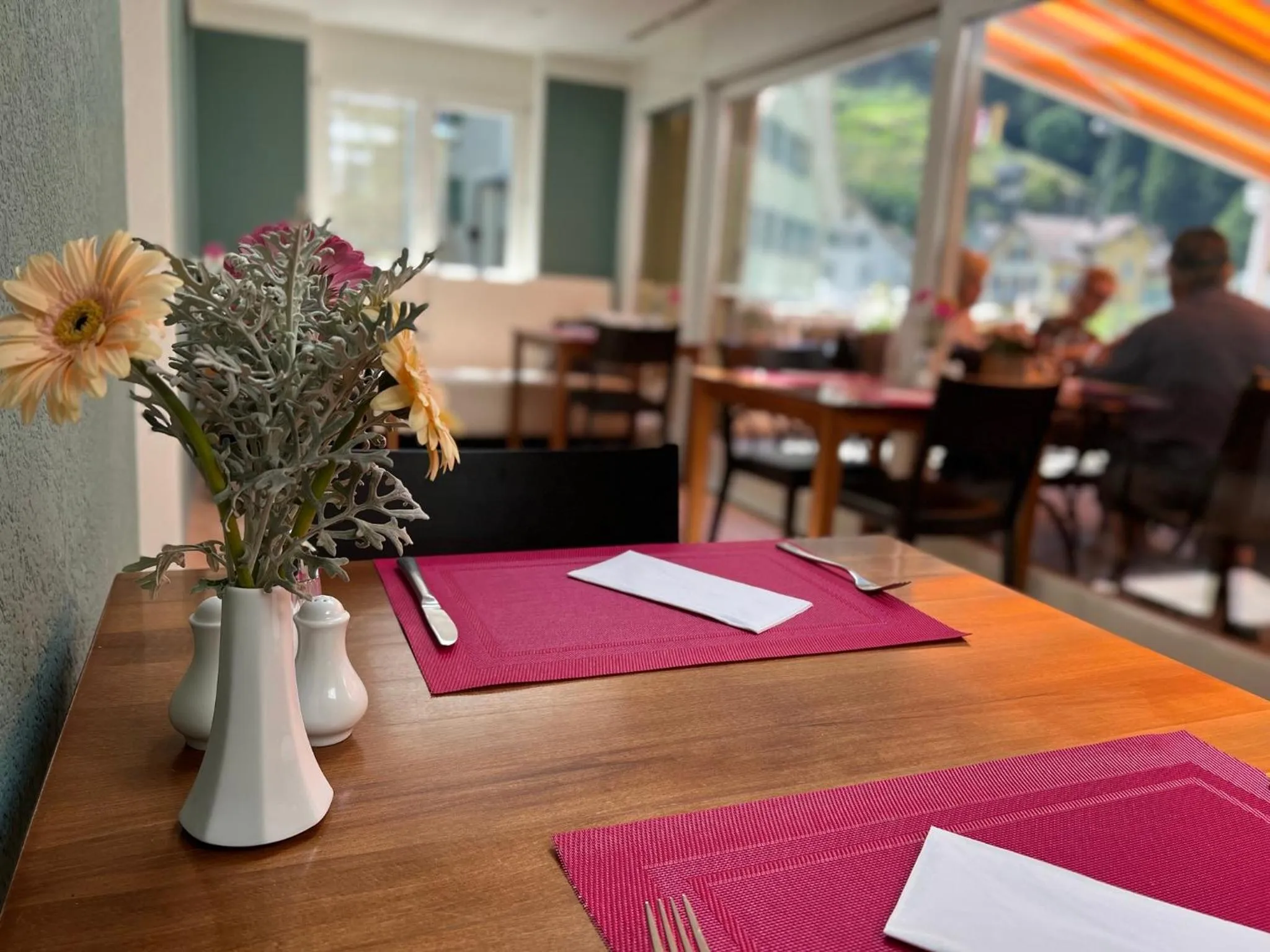 Restaurant/places to eat in Weisses Rössli only Bed & Breakfast self check-in mit Sauna extra