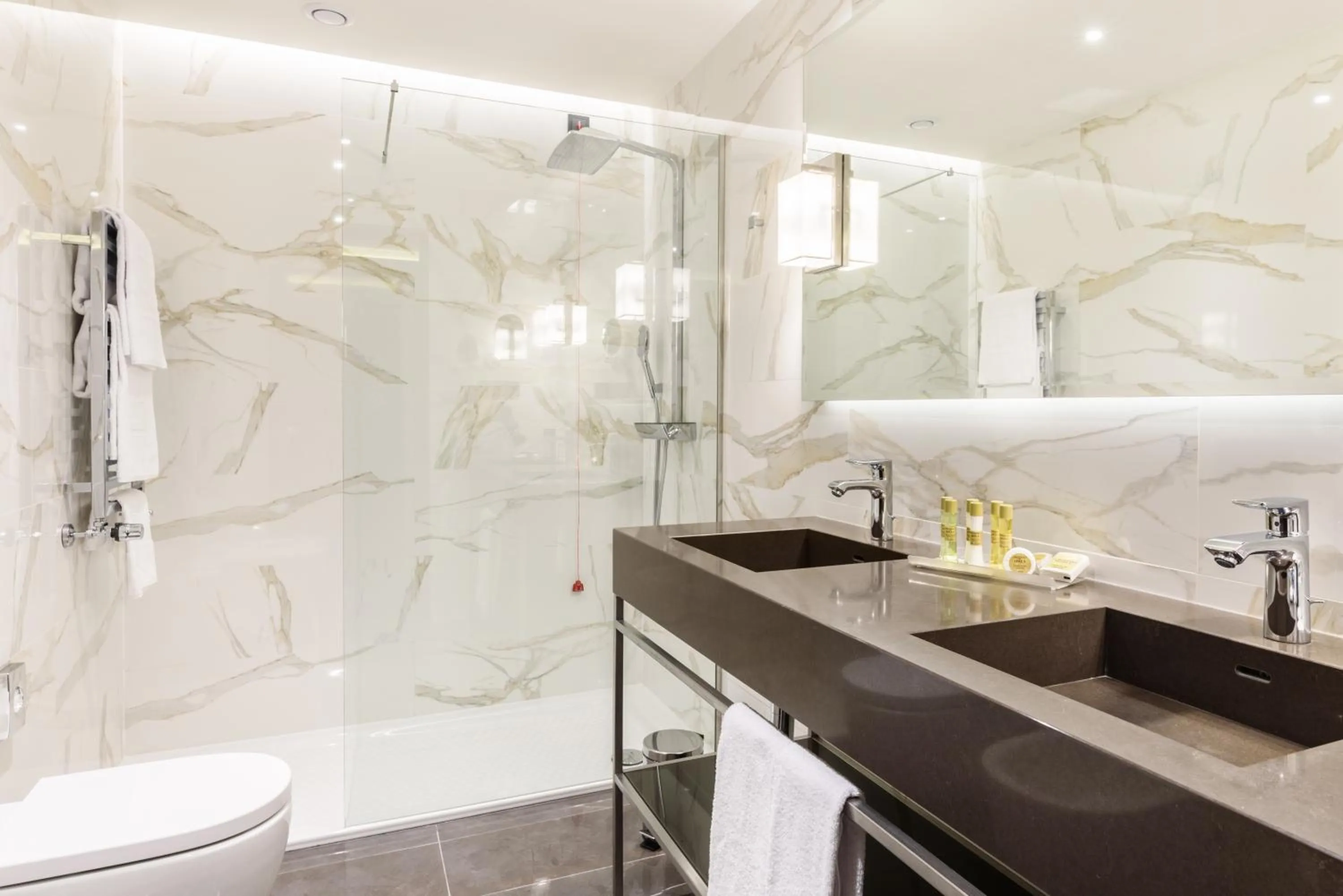 Bathroom in Áurea Museum by Eurostars Hotel Company