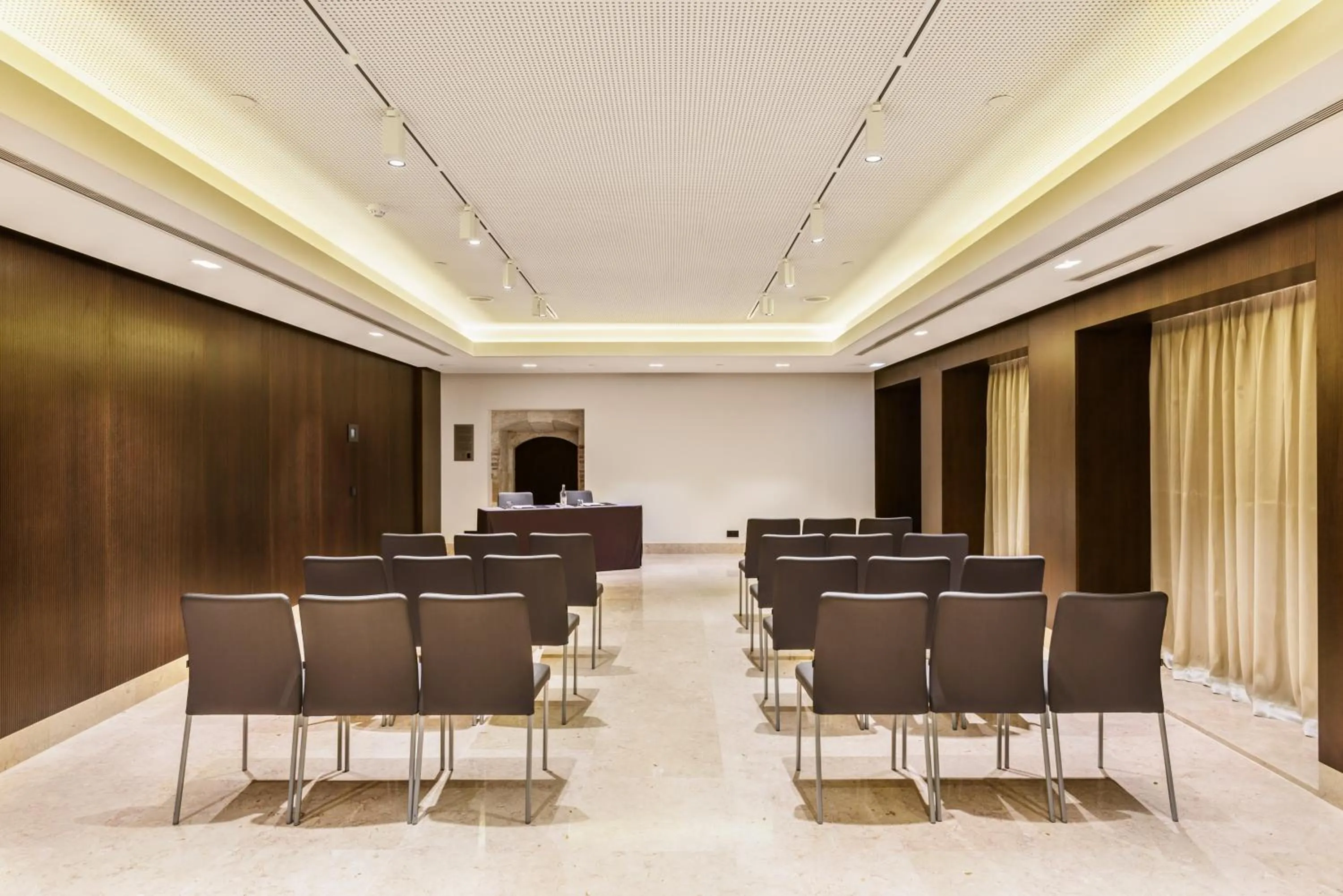 Meeting/conference room in Áurea Museum by Eurostars Hotel Company