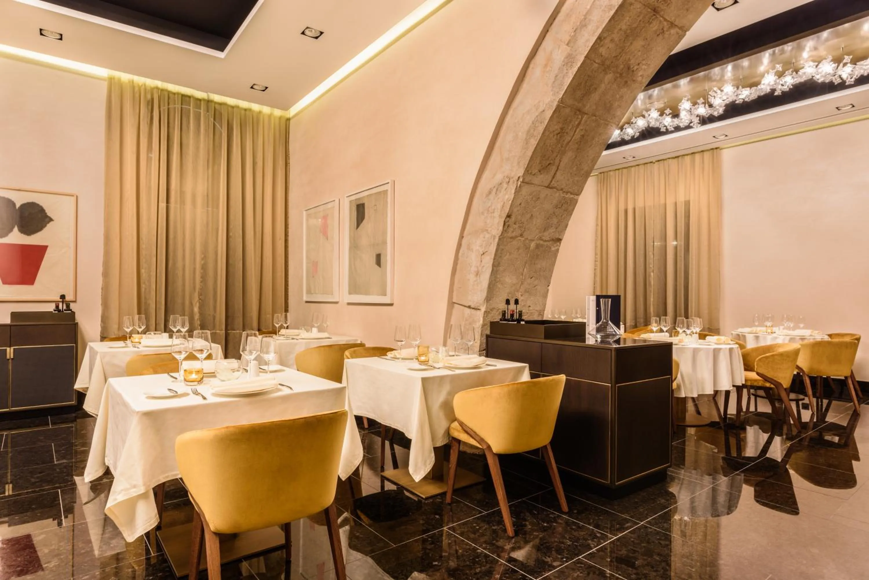 Restaurant/places to eat in Áurea Museum by Eurostars Hotel Company