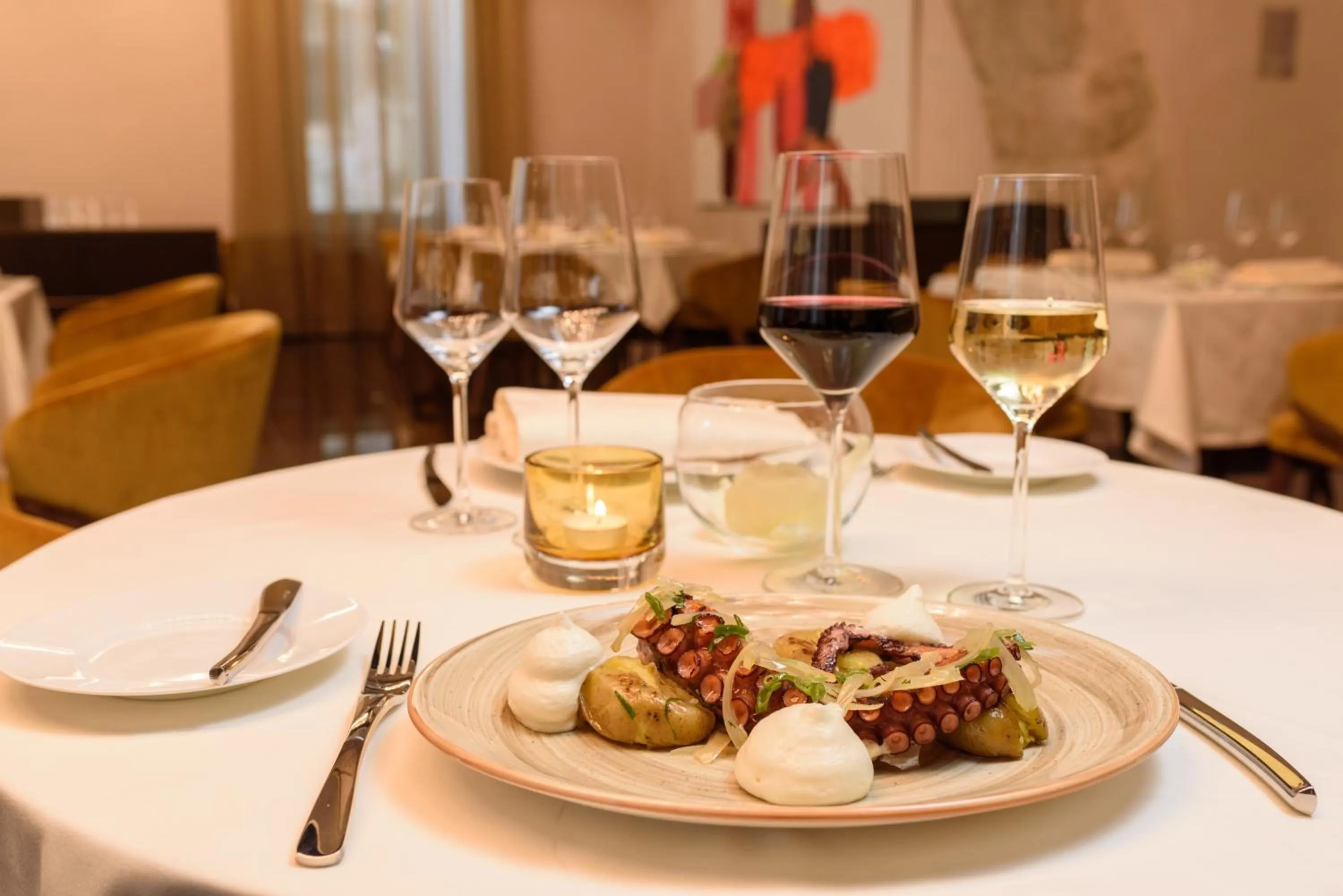 Restaurant/places to eat in Áurea Museum by Eurostars Hotel Company