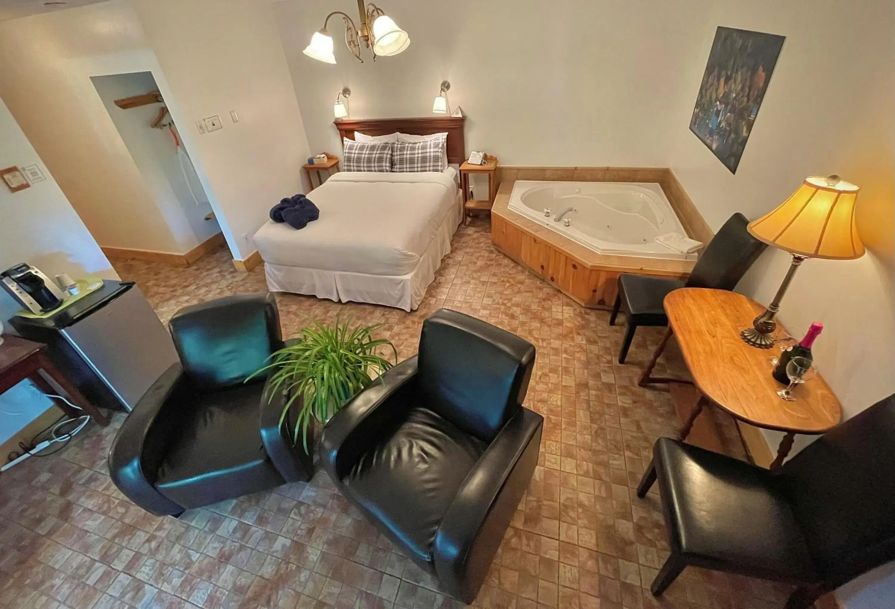 Queen Suite in Auberge Spa & Beaux Reves Queen Suite in Auberge Spa & Beaux Reves