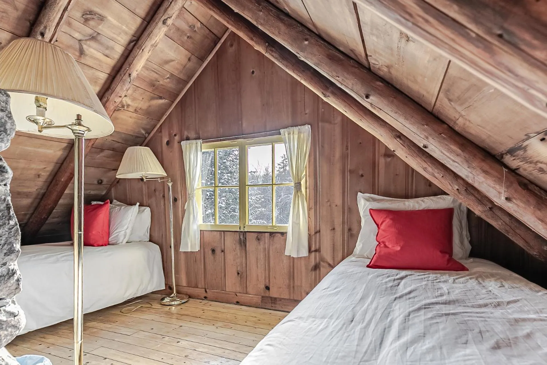 Bed in Auberge Spa & Beaux Reves