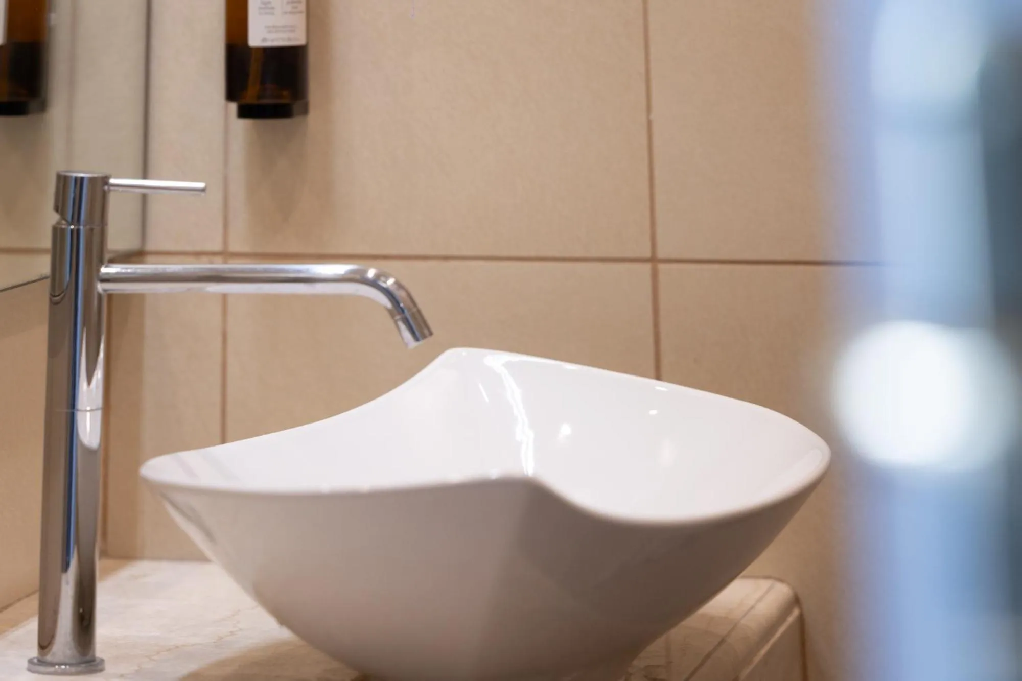 Bathroom in Zaccardi Roof Garden