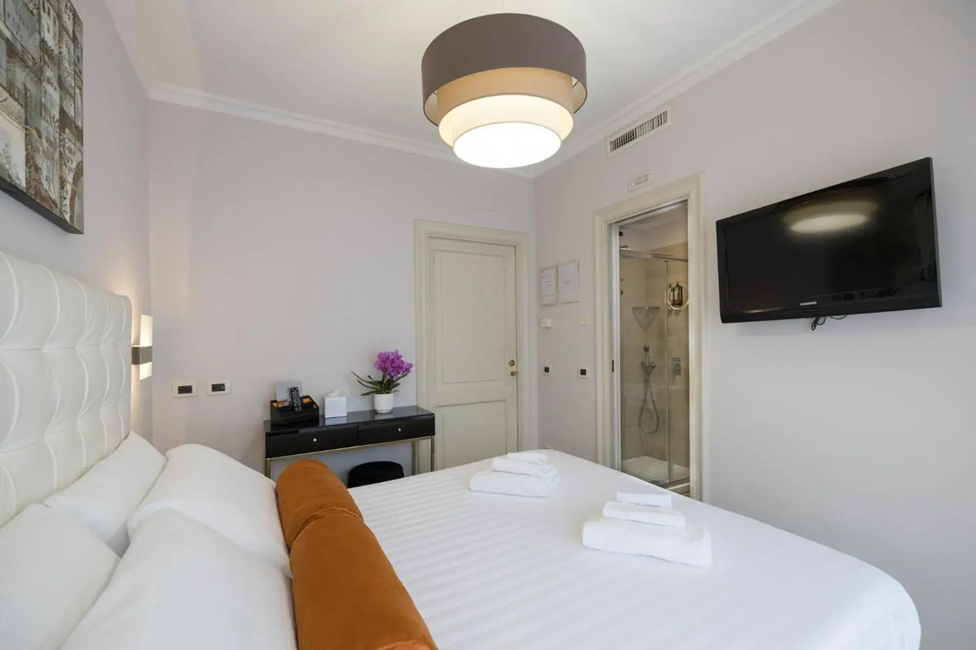 TV and multimedia, Bed in Zaccardi Roof Garden TV and multimedia, Bed in Zaccardi Roof Garden