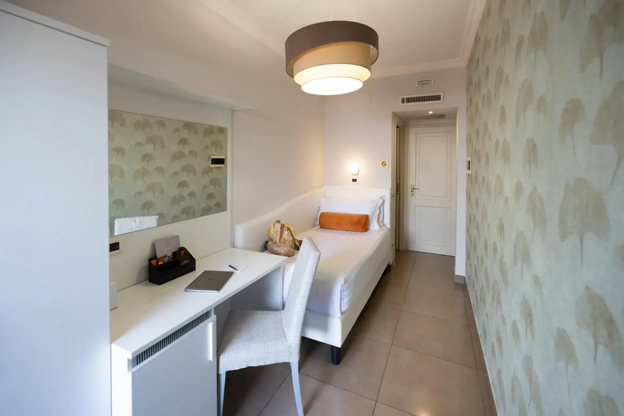Single Room in Zaccardi Roof Garden Single Room in Zaccardi Roof Garden