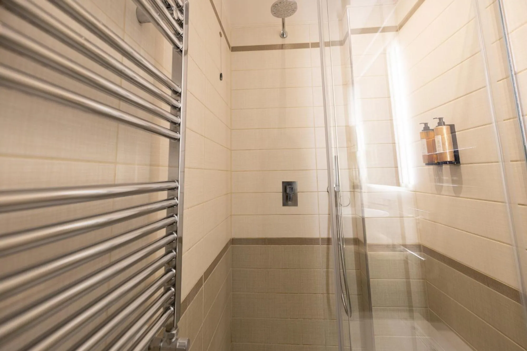 Shower in Zaccardi Roof Garden