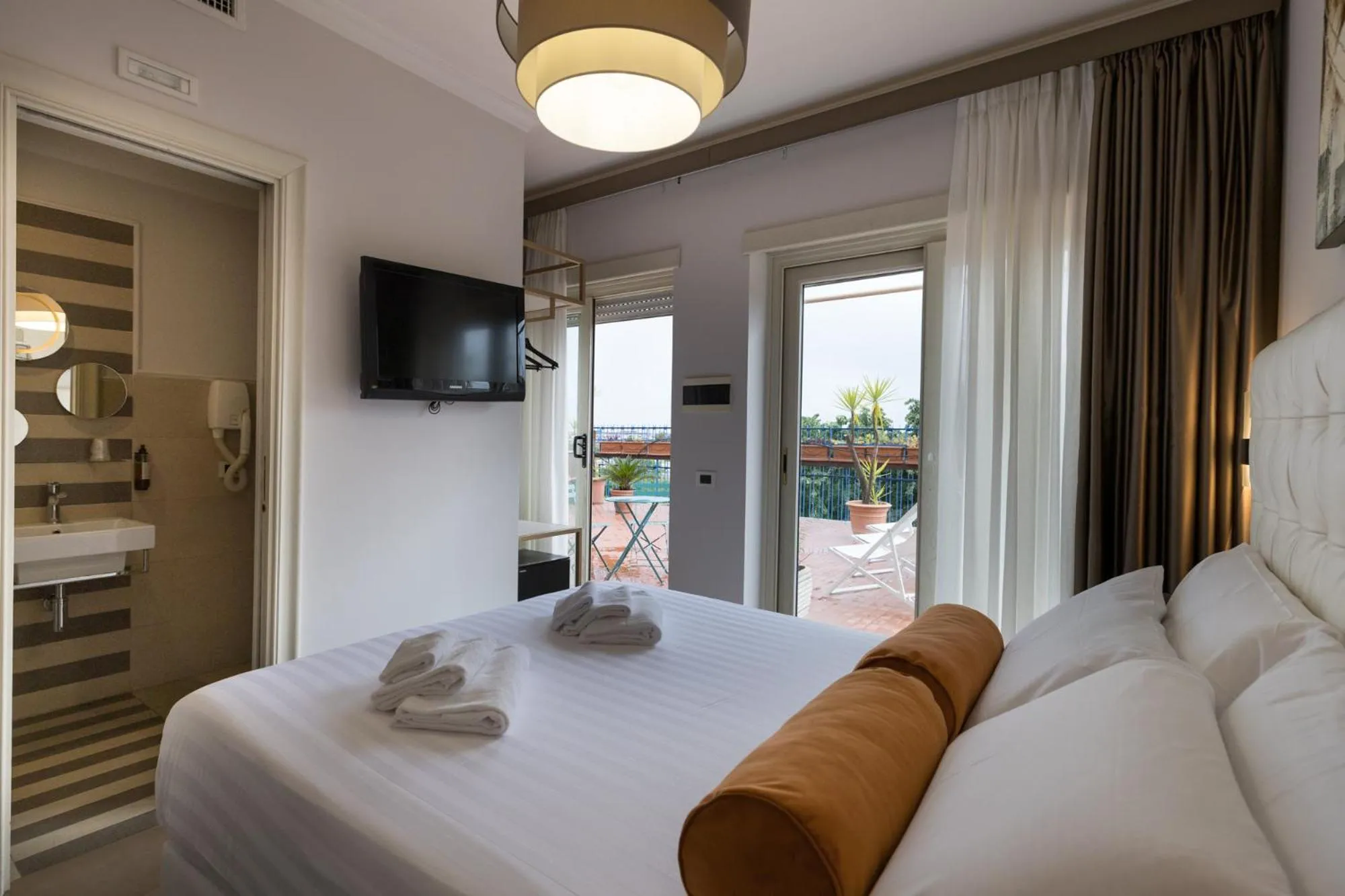 Bed in Zaccardi Roof Garden