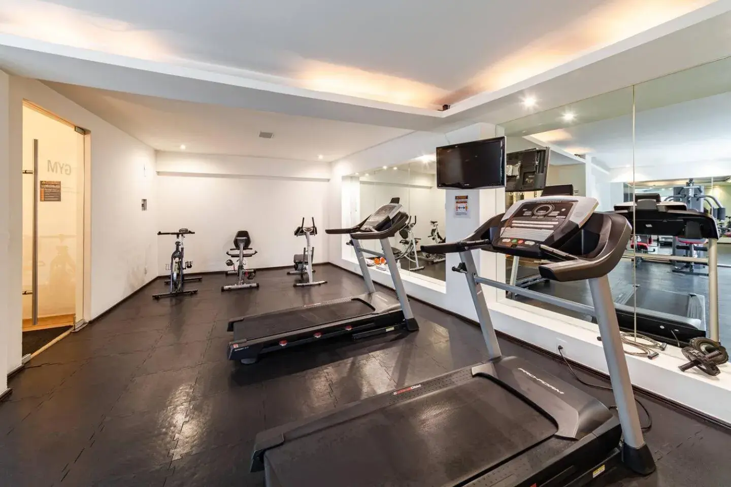 Fitness centre/facilities in Suites Teca Once Fitness centre/facilities in Suites Teca Once