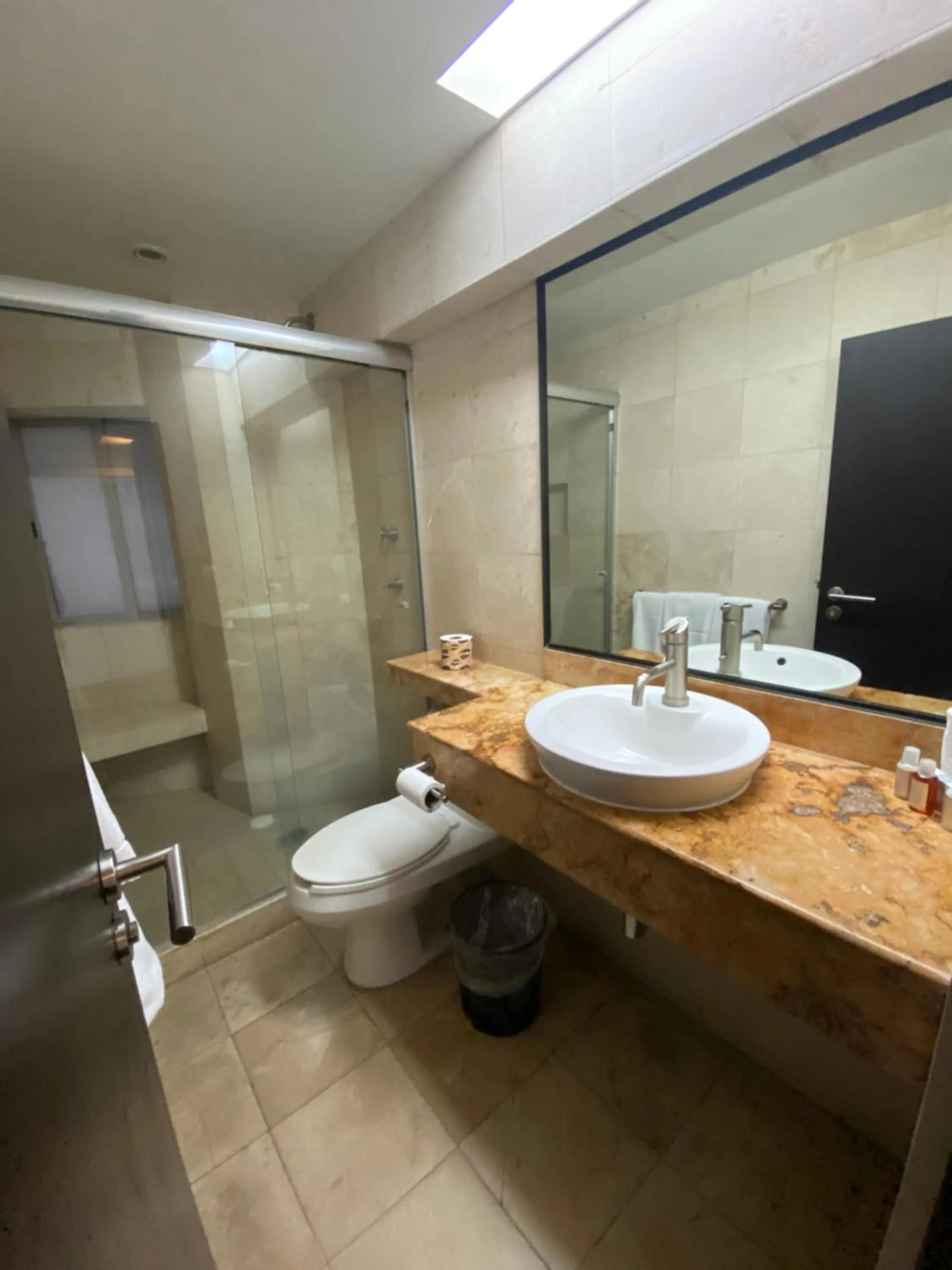 Shower in Suites Teca Once