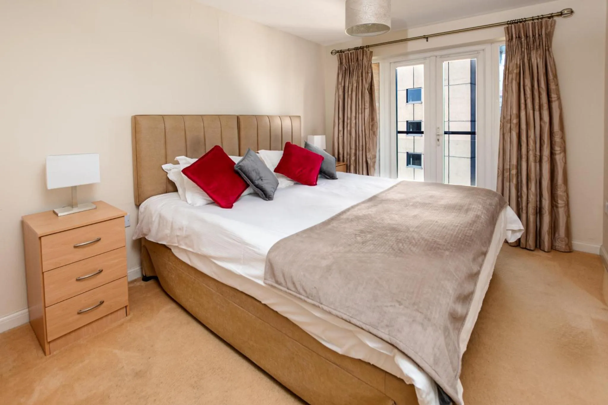 Bedroom, Bed in Abodebed - Handleys Court