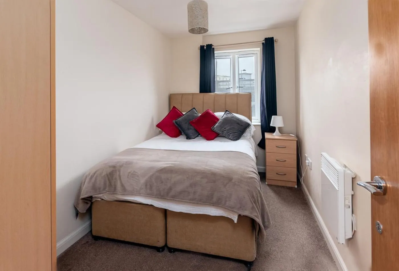 Bedroom, Bed in Abodebed - Handleys Court
