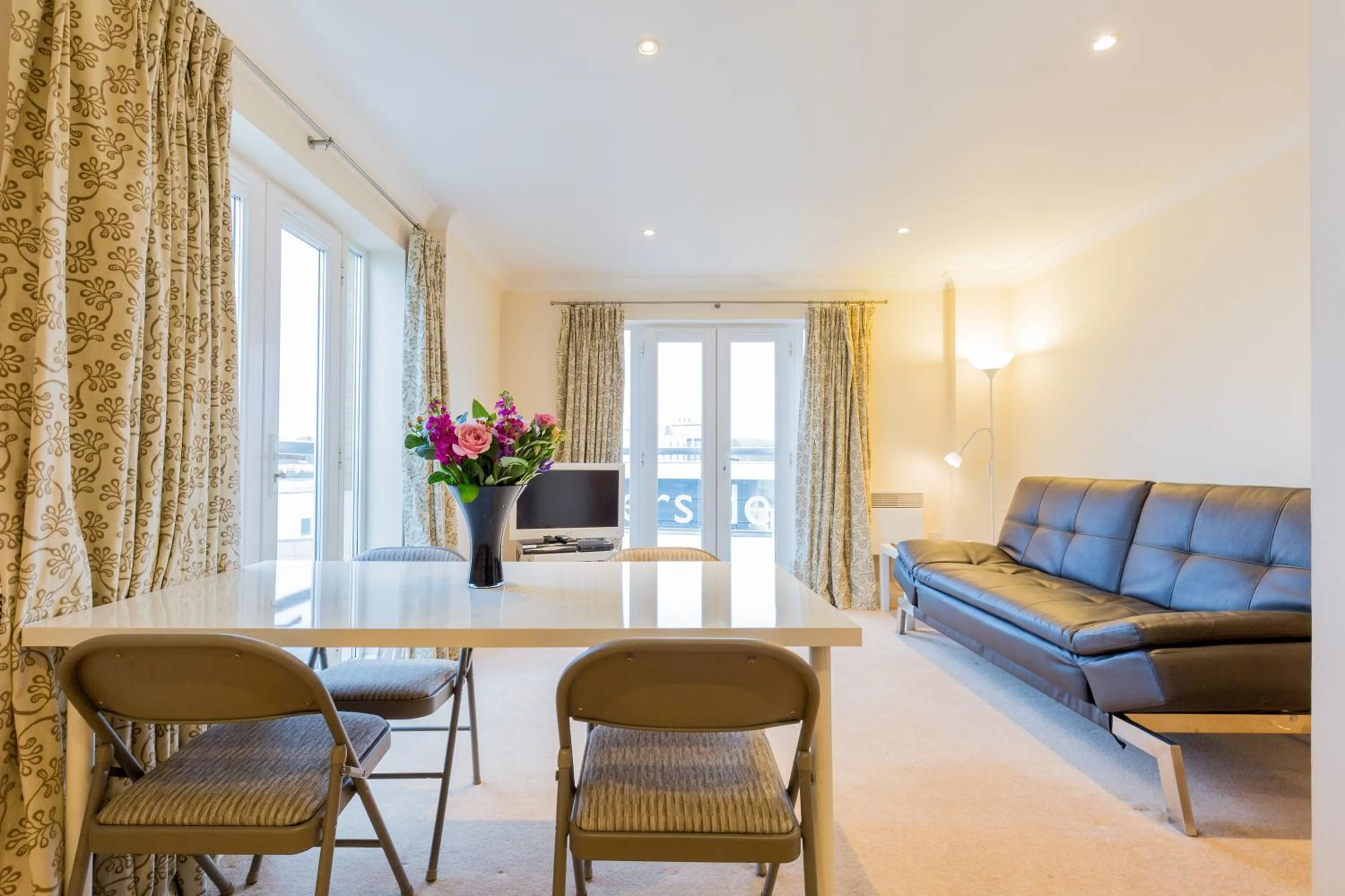 Living room in Abodebed - Handleys Court