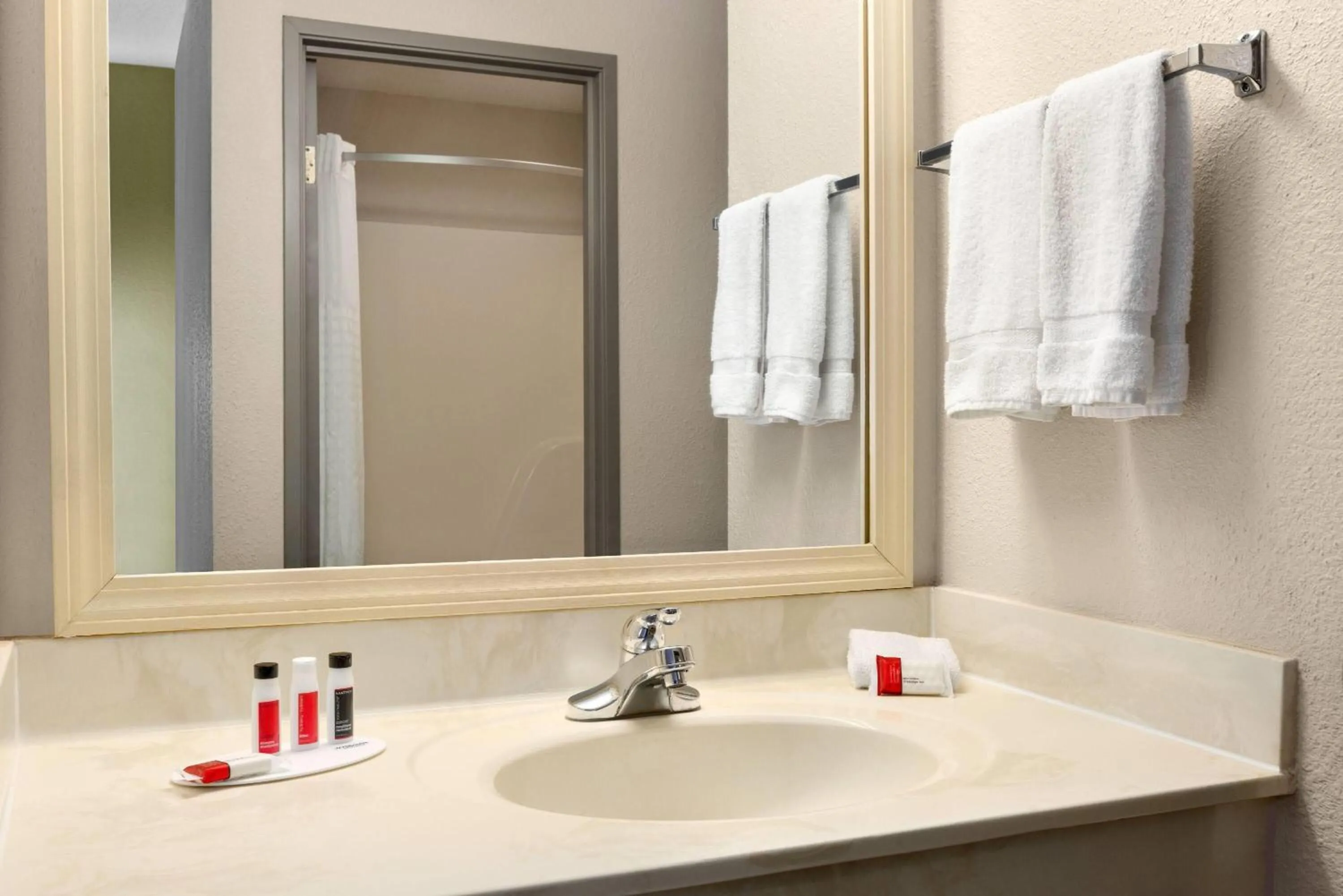 Bathroom in Baymont by Wyndham Monroe