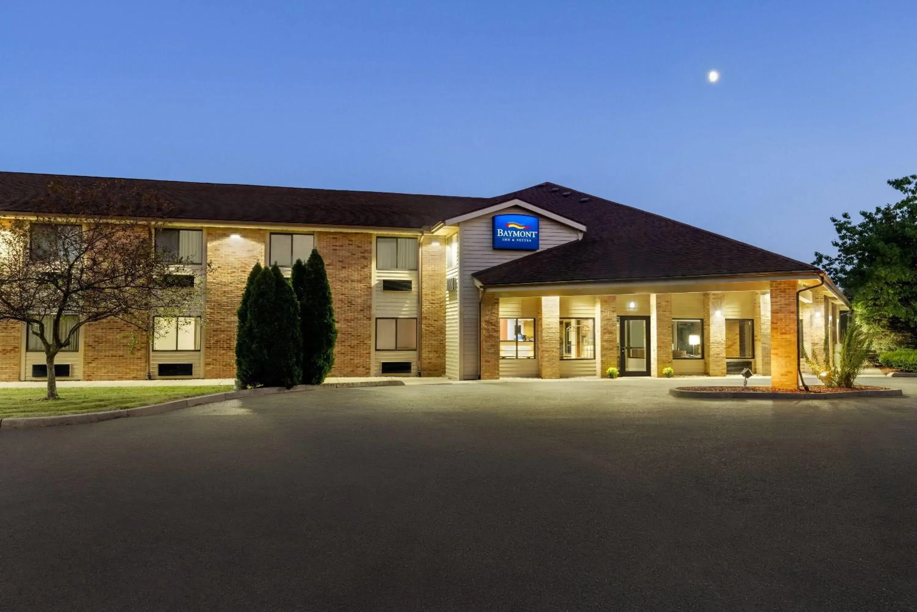 Property building in Baymont by Wyndham Monroe Property building in Baymont by Wyndham Monroe