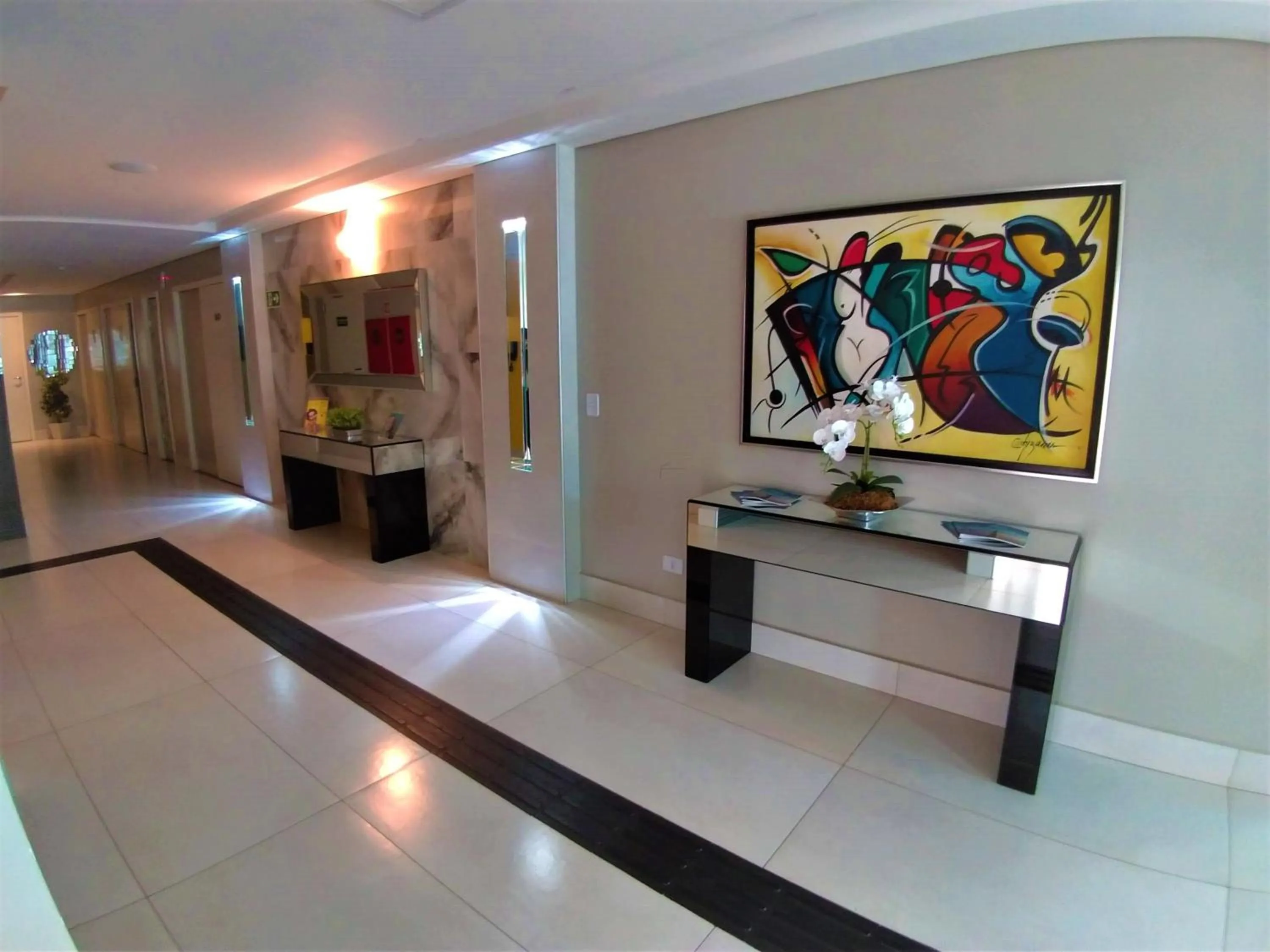 Lobby or reception in Hotel Avalon Maringá Econômico