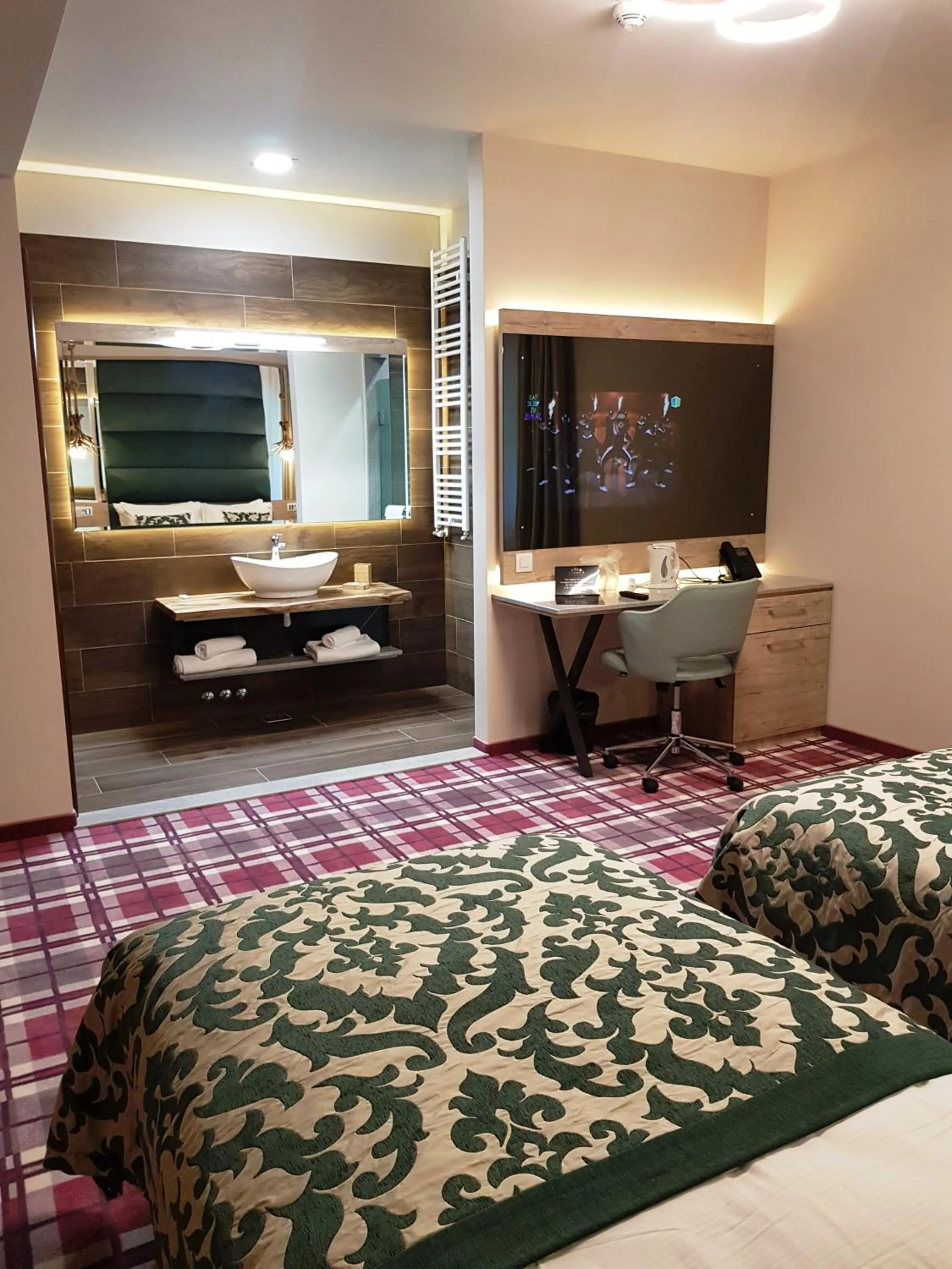 Bed in Lostrita - Pastravarie, Hotel & SPA