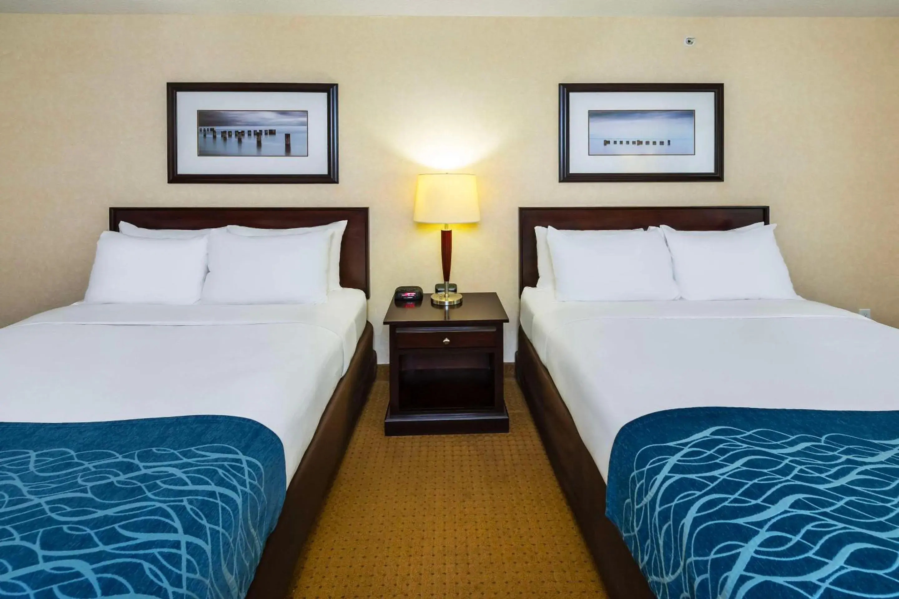 Bedroom, Bed in Comfort Inn & Suites Bedroom, Bed in Comfort Inn & Suites