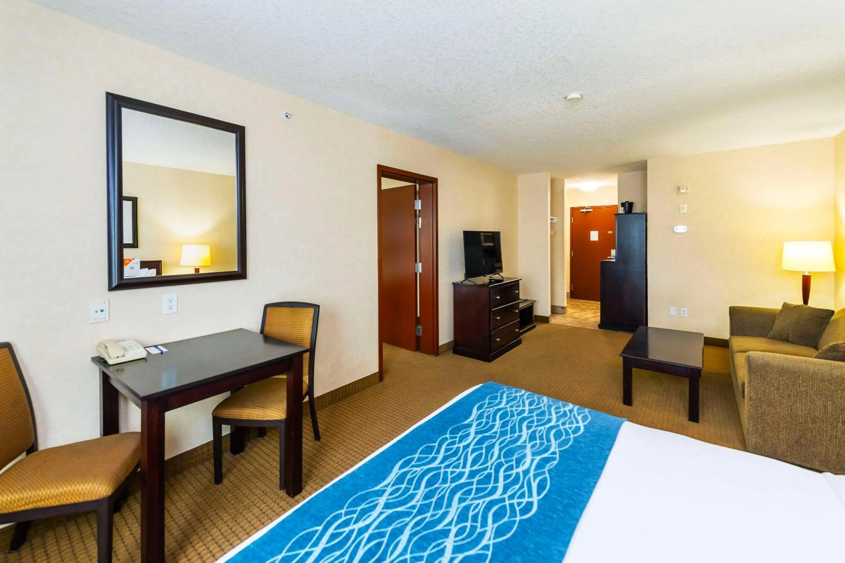 Bedroom, Bed in Comfort Inn & Suites