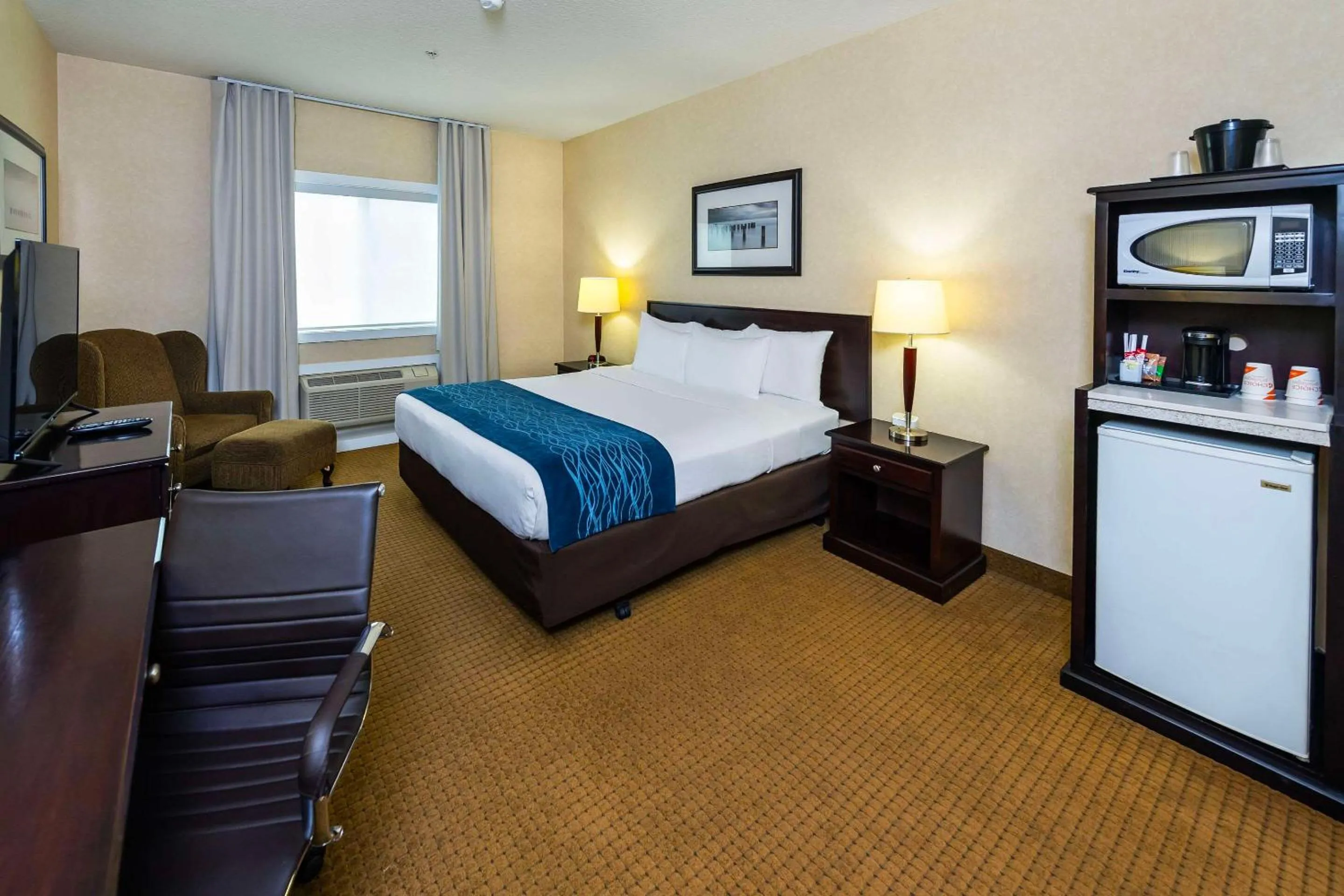 Bedroom, Bed in Comfort Inn & Suites