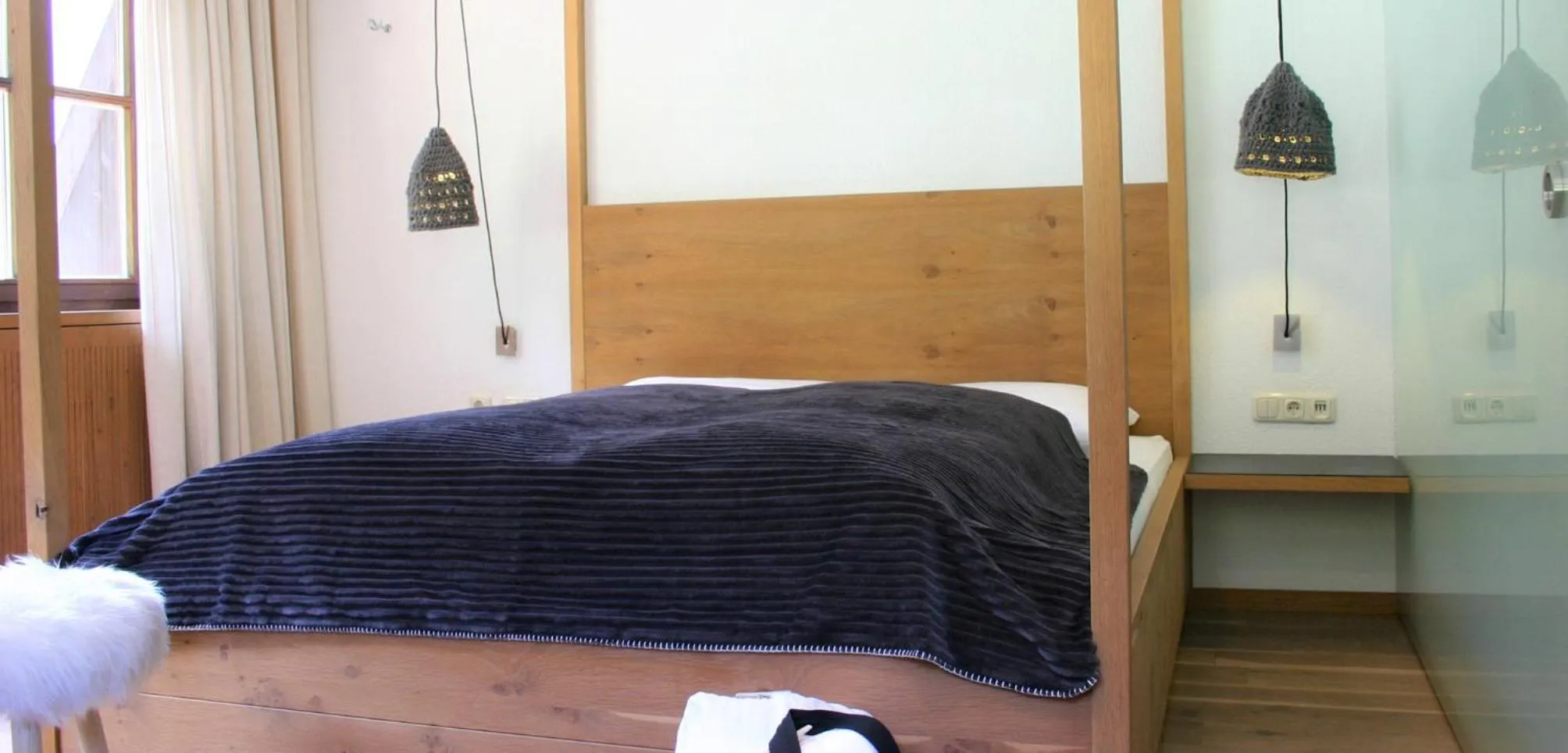 Photo of the whole room, Bed in MONTAFONLodge