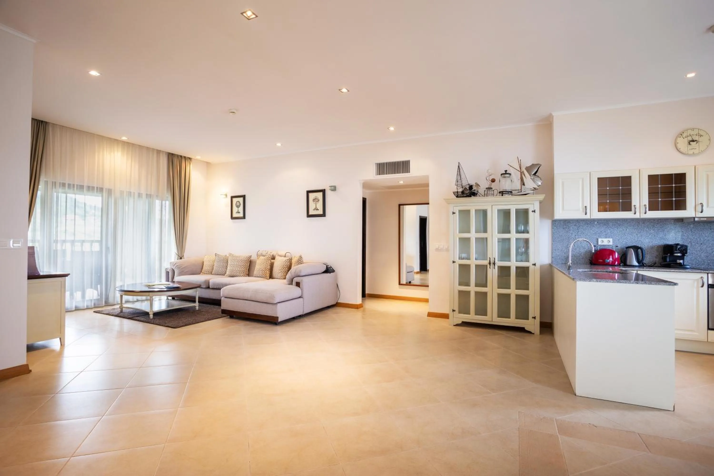 Shower in Thracian Cliffs Golf & Beach Resort