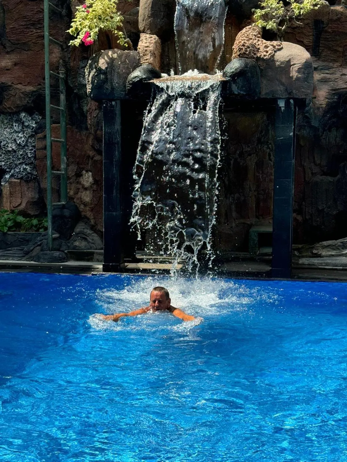 Day in Green Garden Hotel